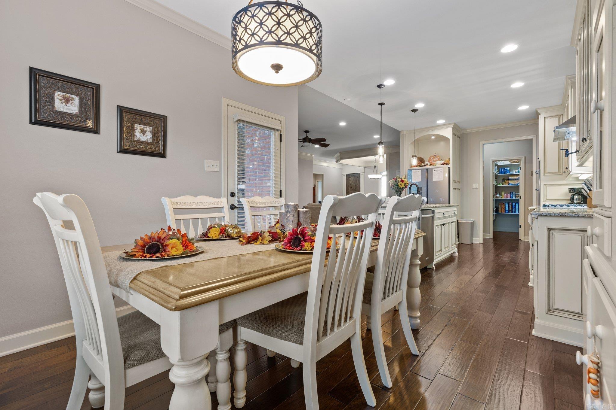 RIDGEVIEW - Residential