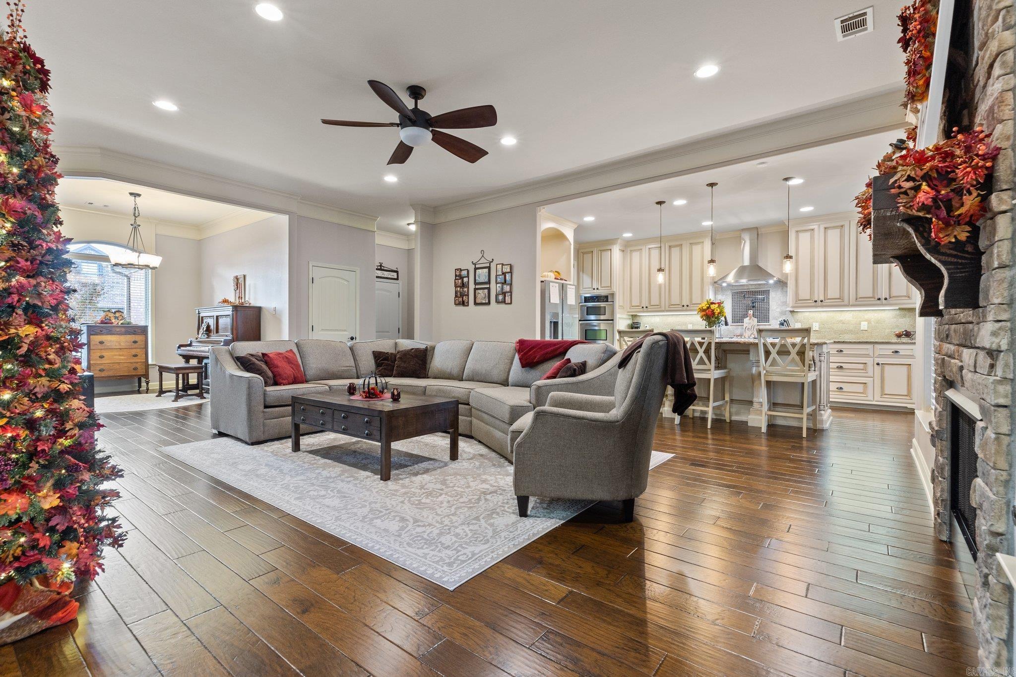 RIDGEVIEW - Residential