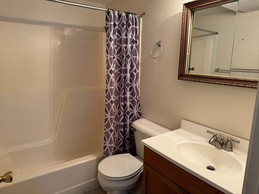 EAST LAKE - Residential