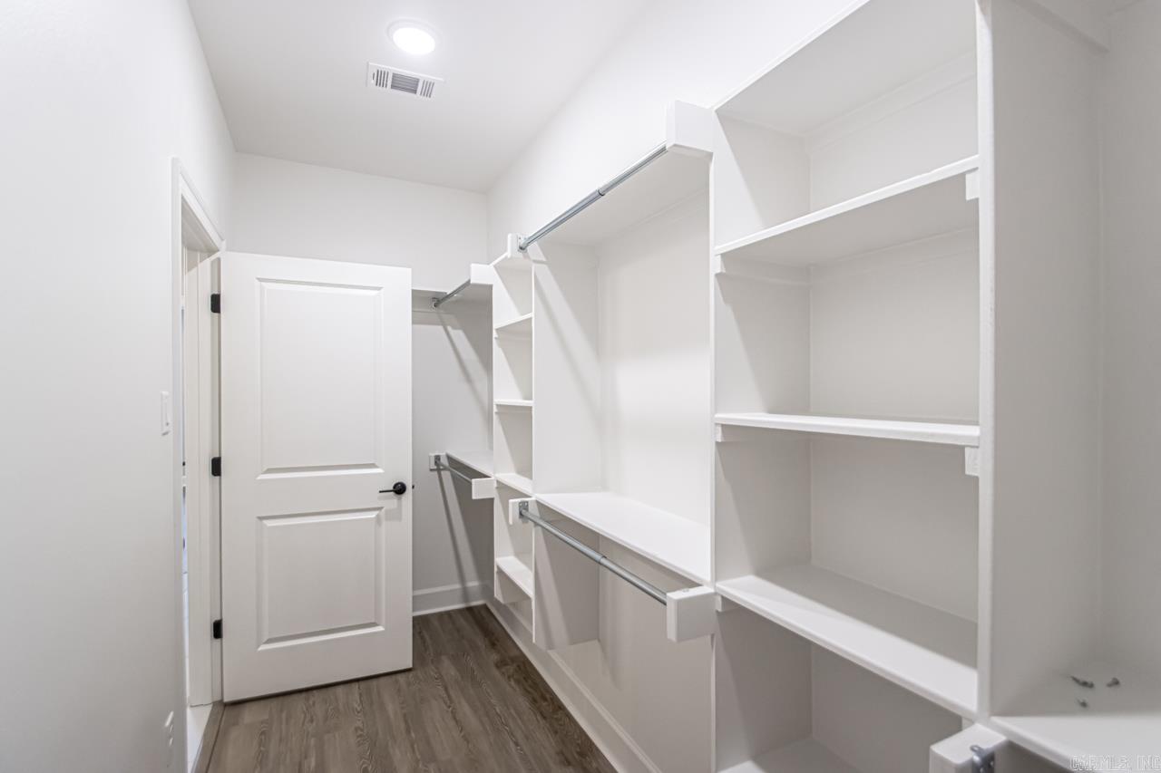 CYPRESS VALLEY - Residential