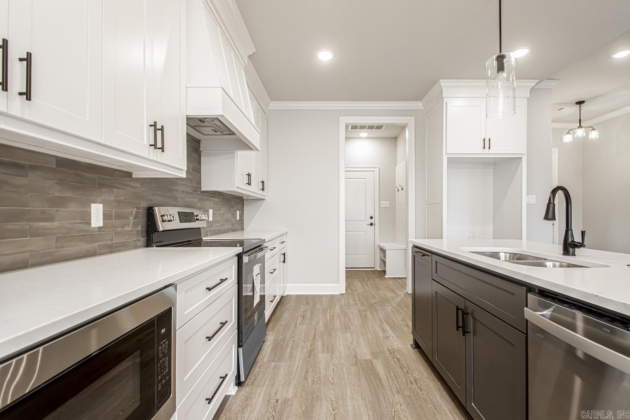 CYPRESS VALLEY - Residential