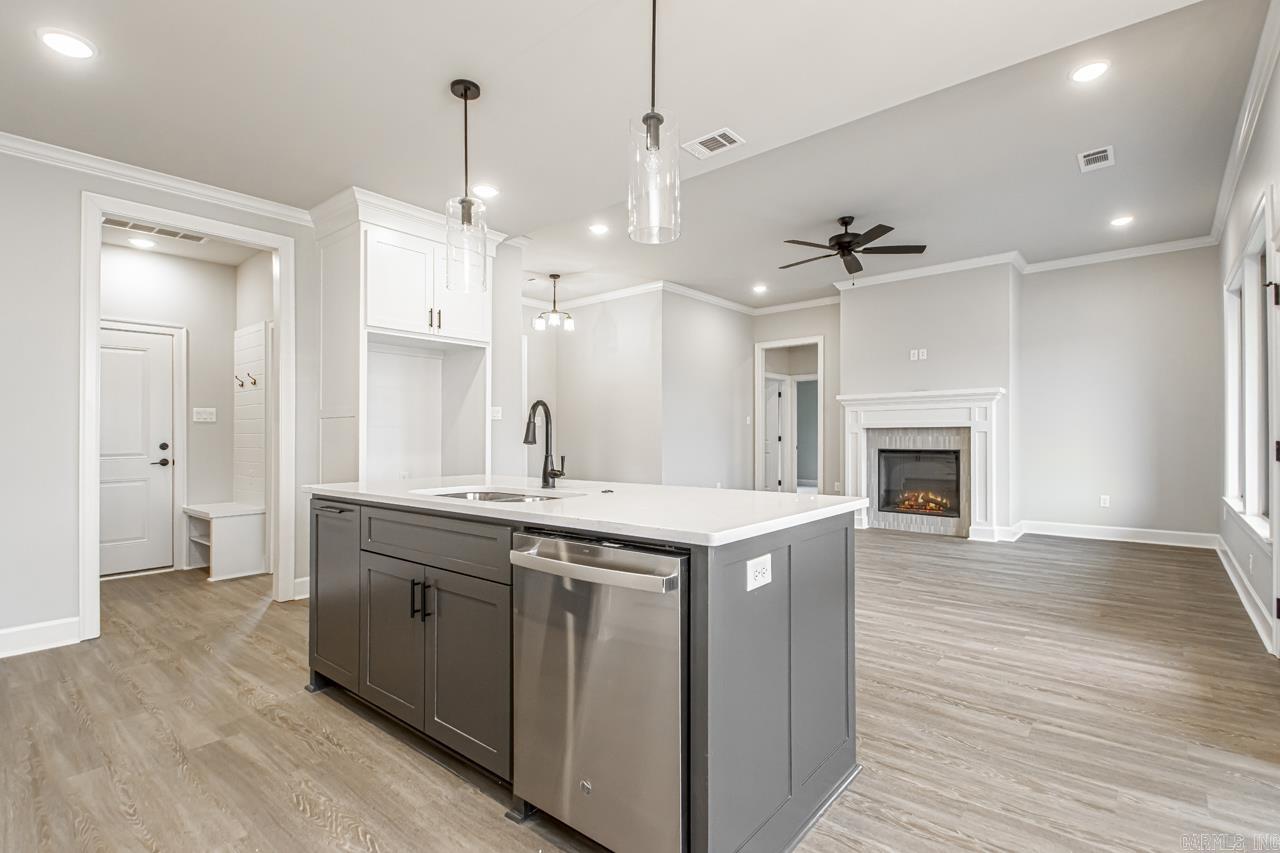 CYPRESS VALLEY - Residential