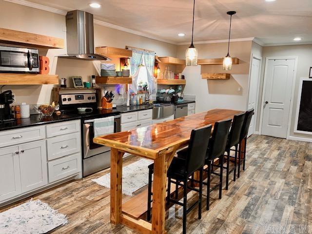 Ranch Estate - Residential