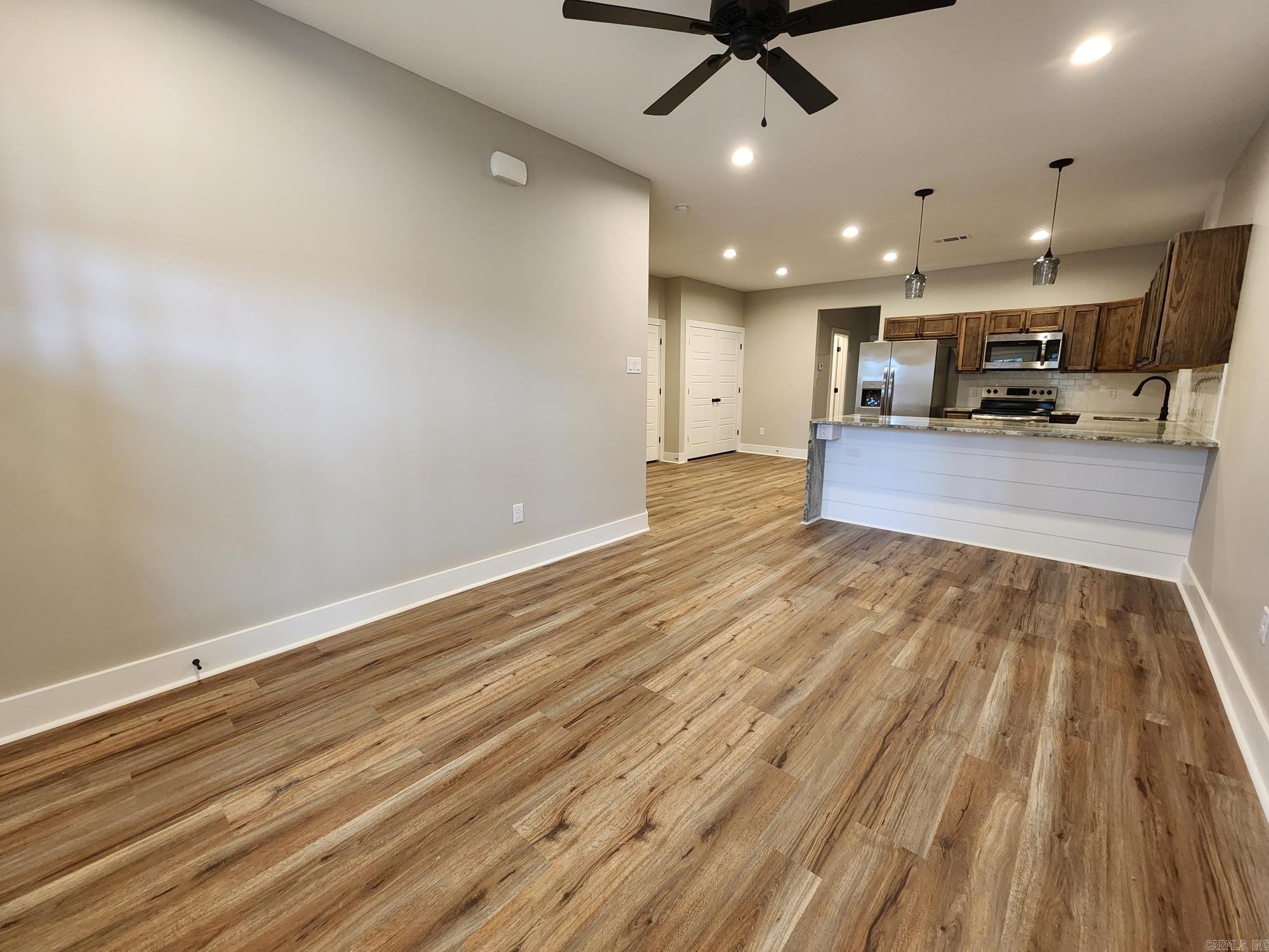 Pikewood II - Residential Lease