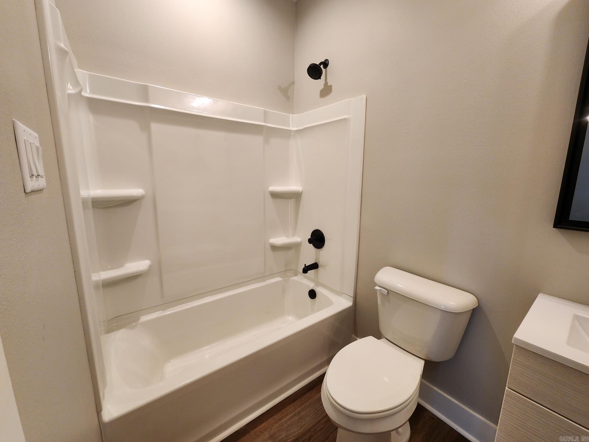 Pikewood II - Residential Lease