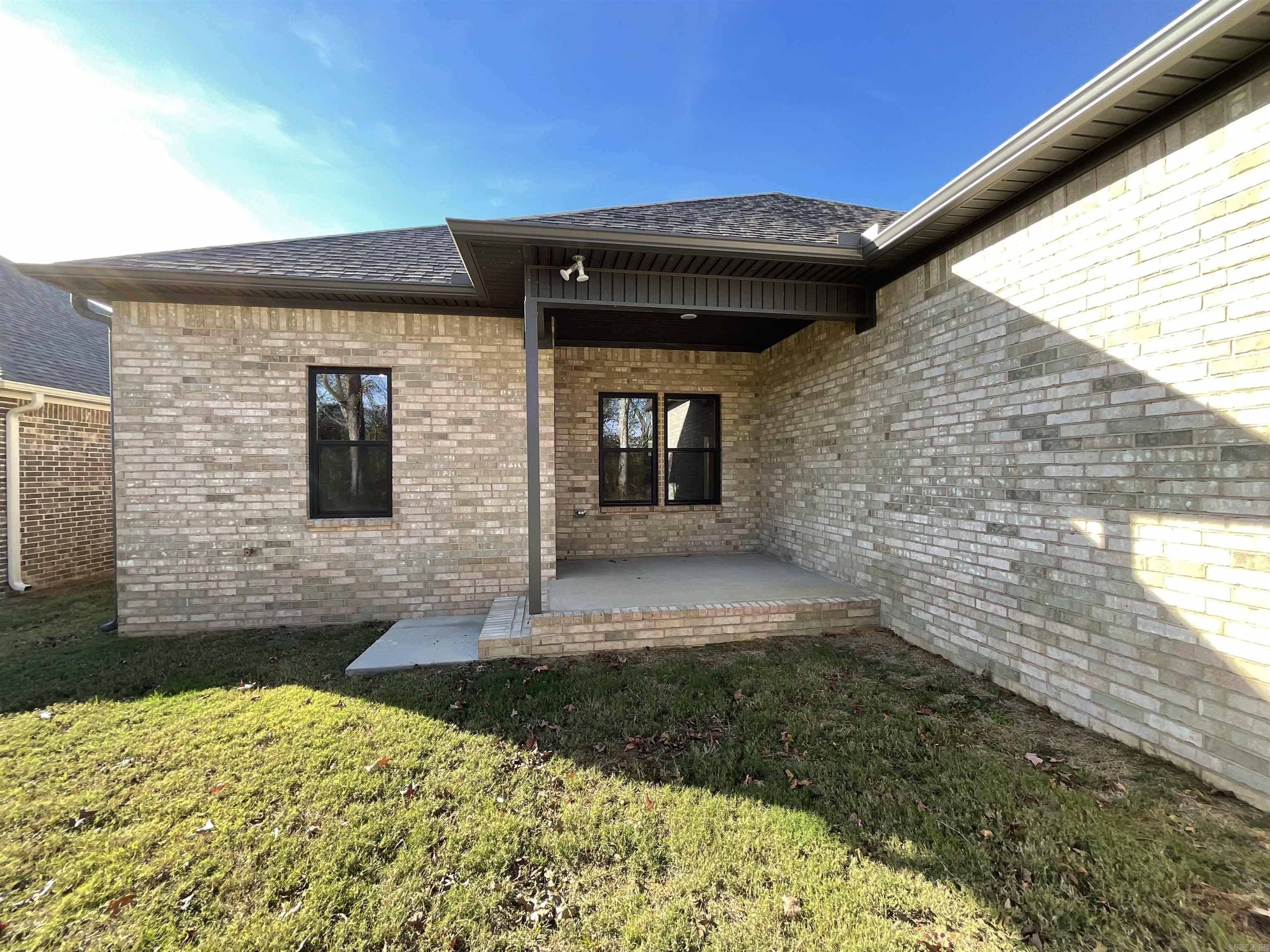 BROWN ADD TO JACK - Residential