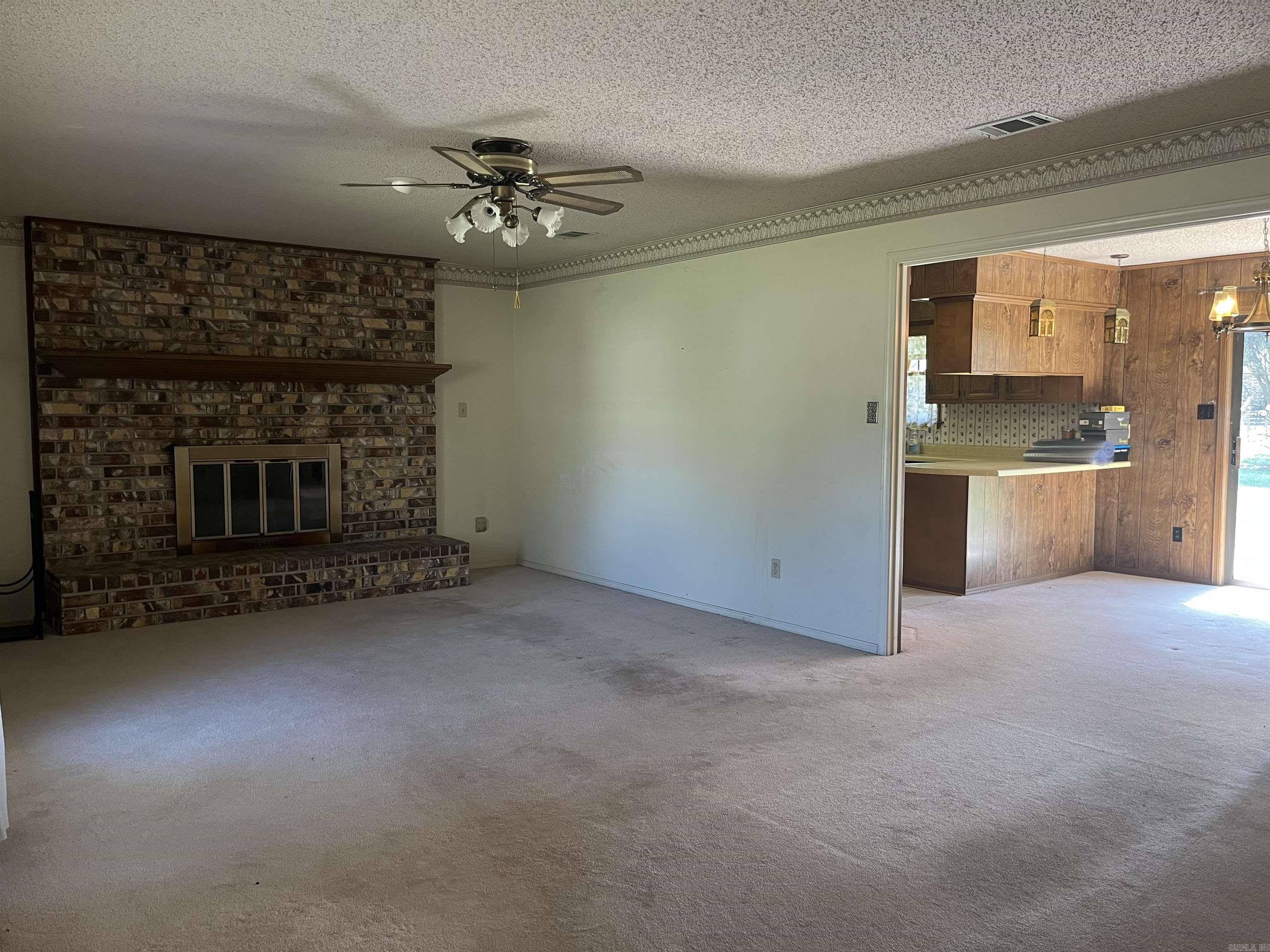 D BARGER M WHITE - Residential