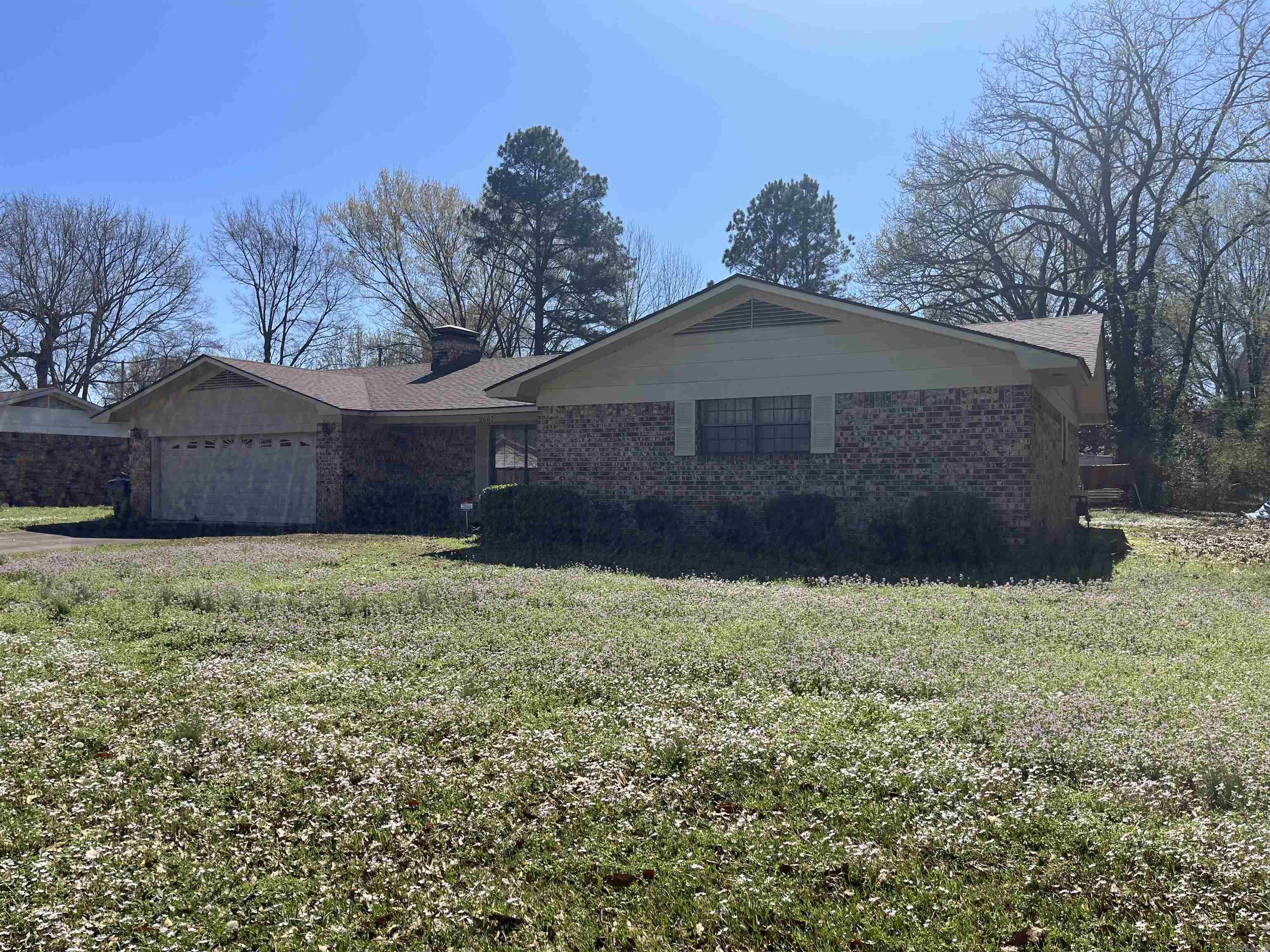 D BARGER M WHITE - Residential