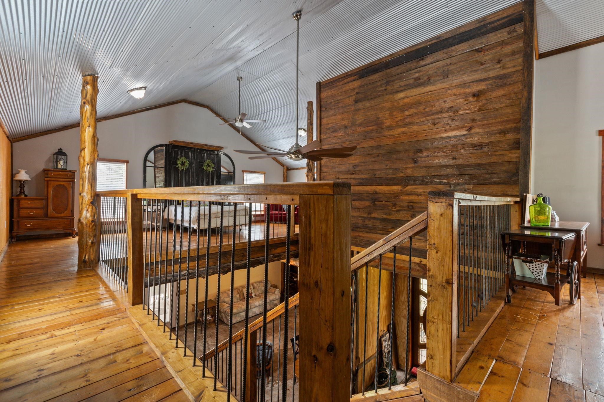 ROLLING MANOR - Residential