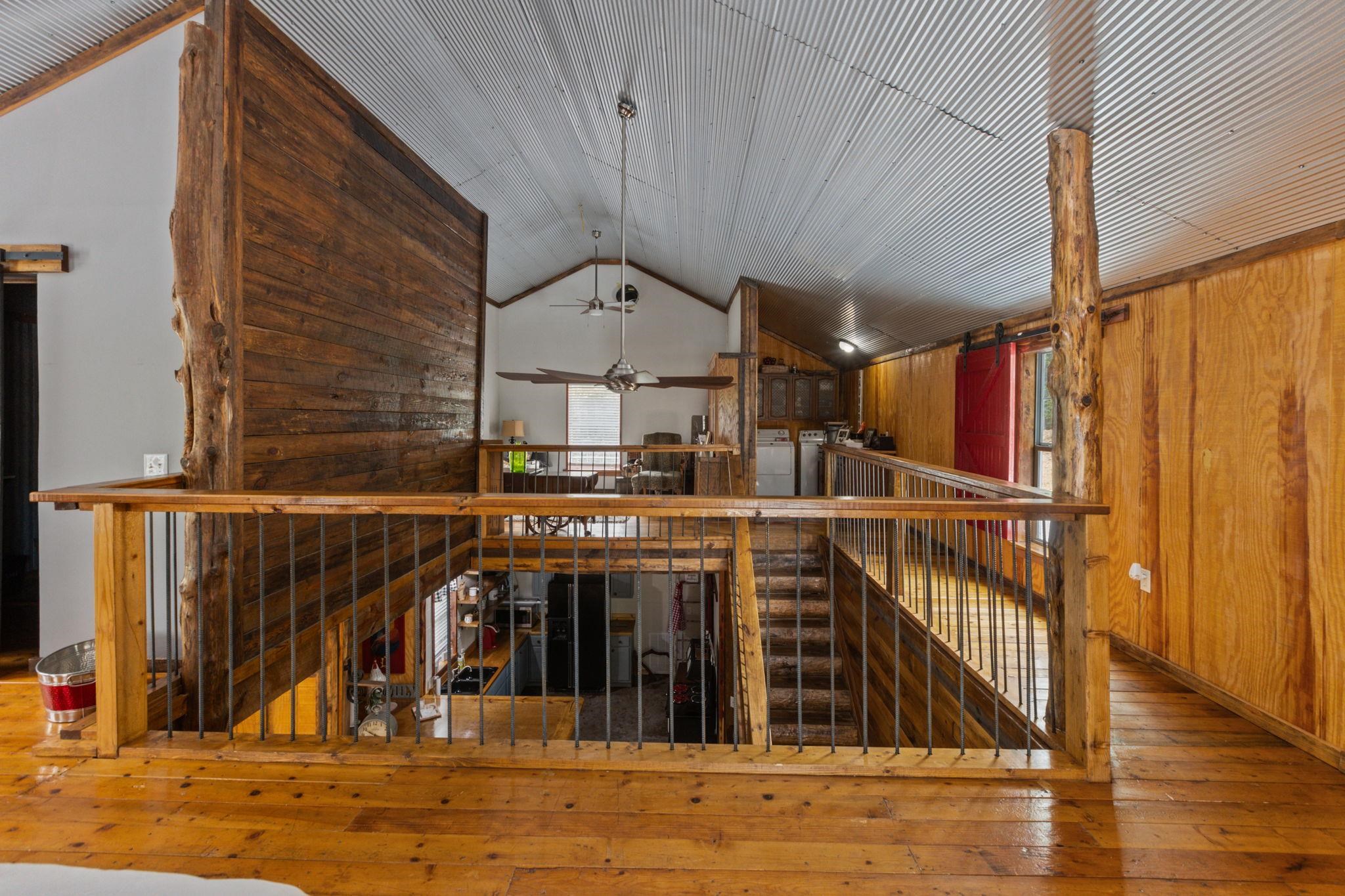 ROLLING MANOR - Residential