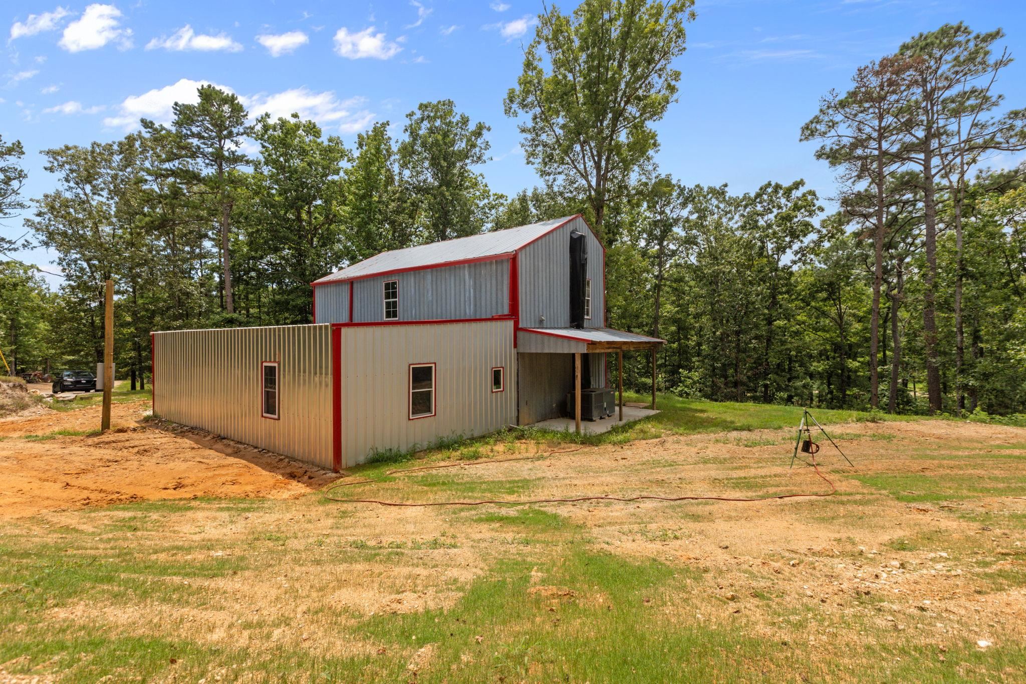 ROLLING MANOR - Residential