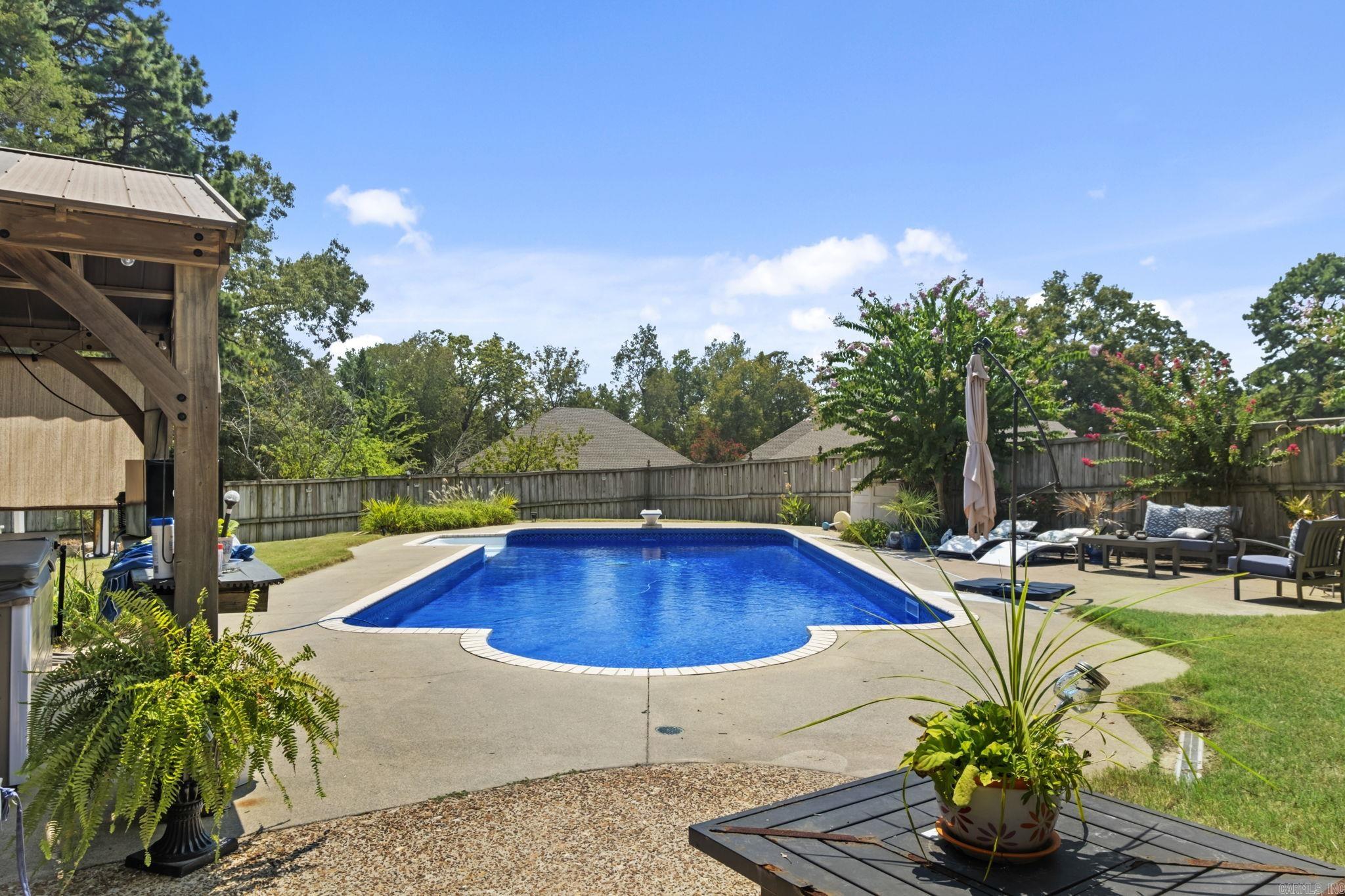 CLUB WEST ESTATES - Residential