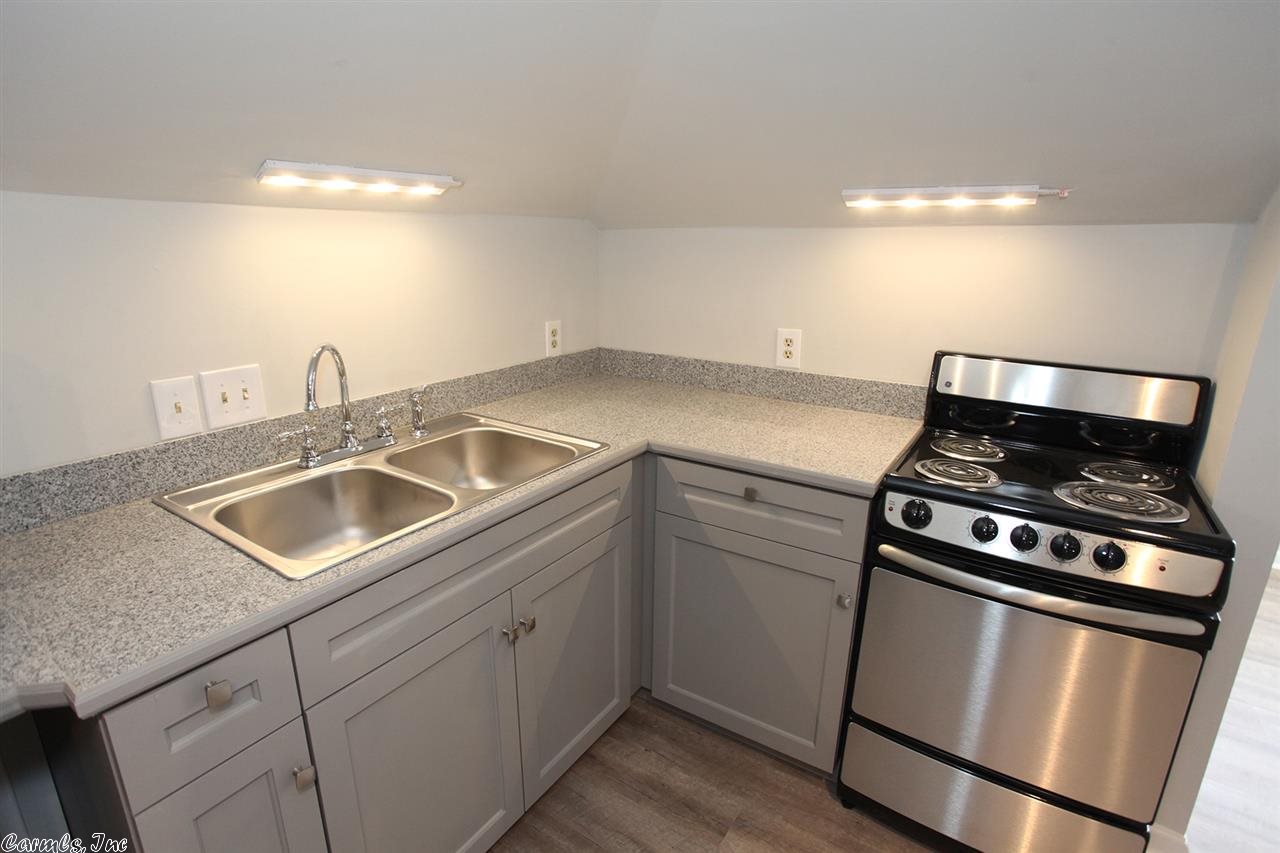 Hill Crest - Residential Lease