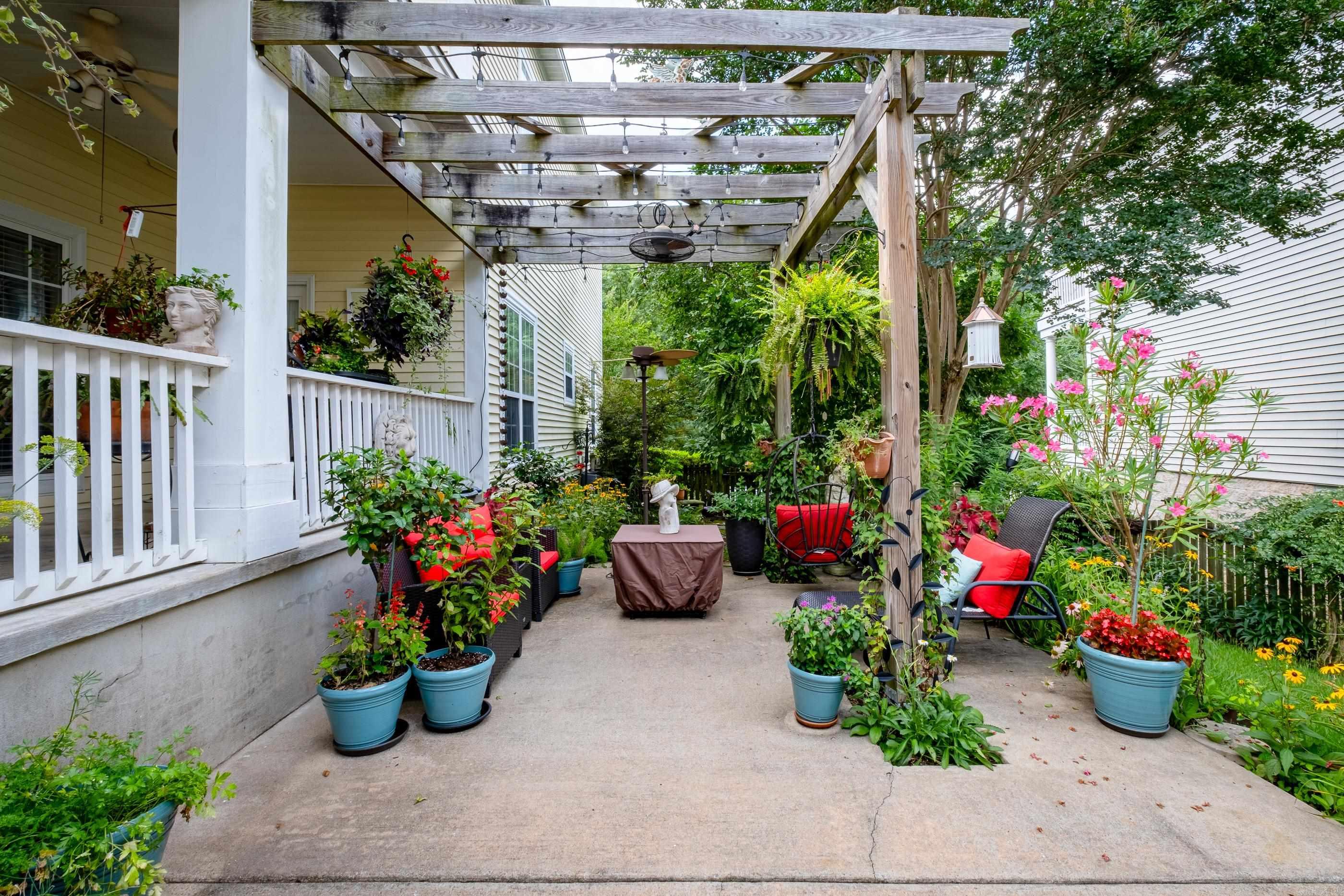 BRODIE CREEK COMMUNITY - Residential