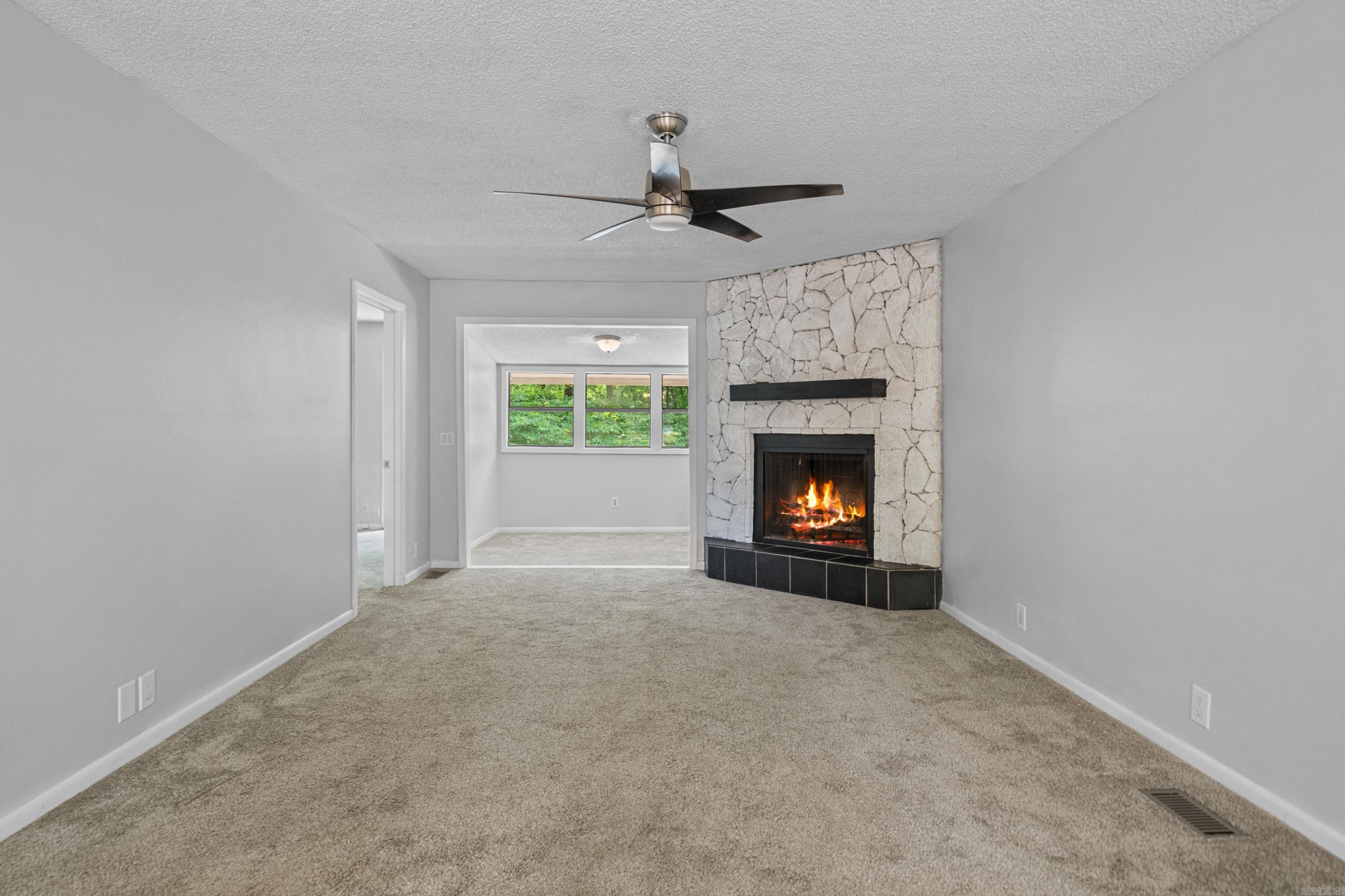 VALENCIA COURTS - Residential