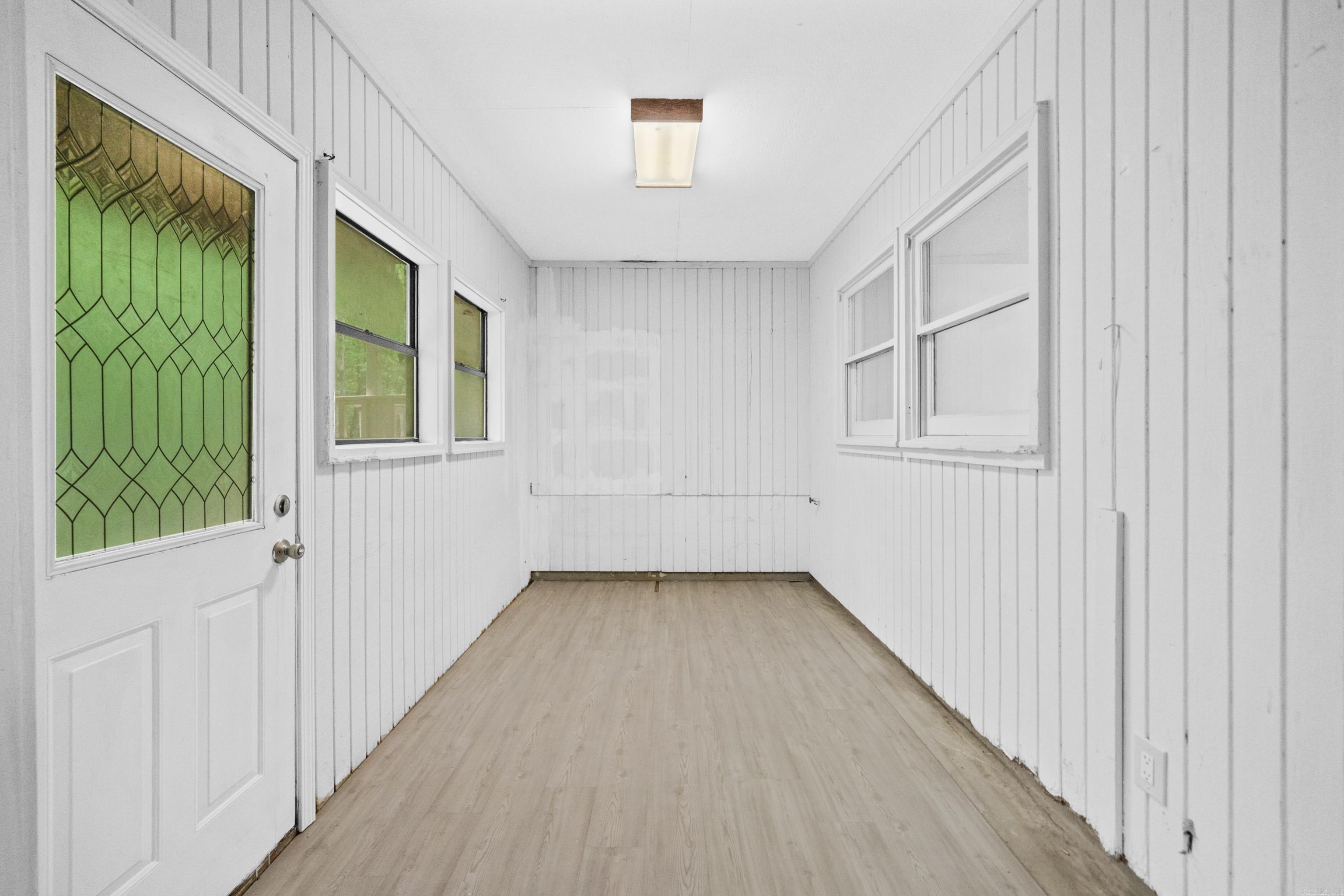 VALENCIA COURTS - Residential