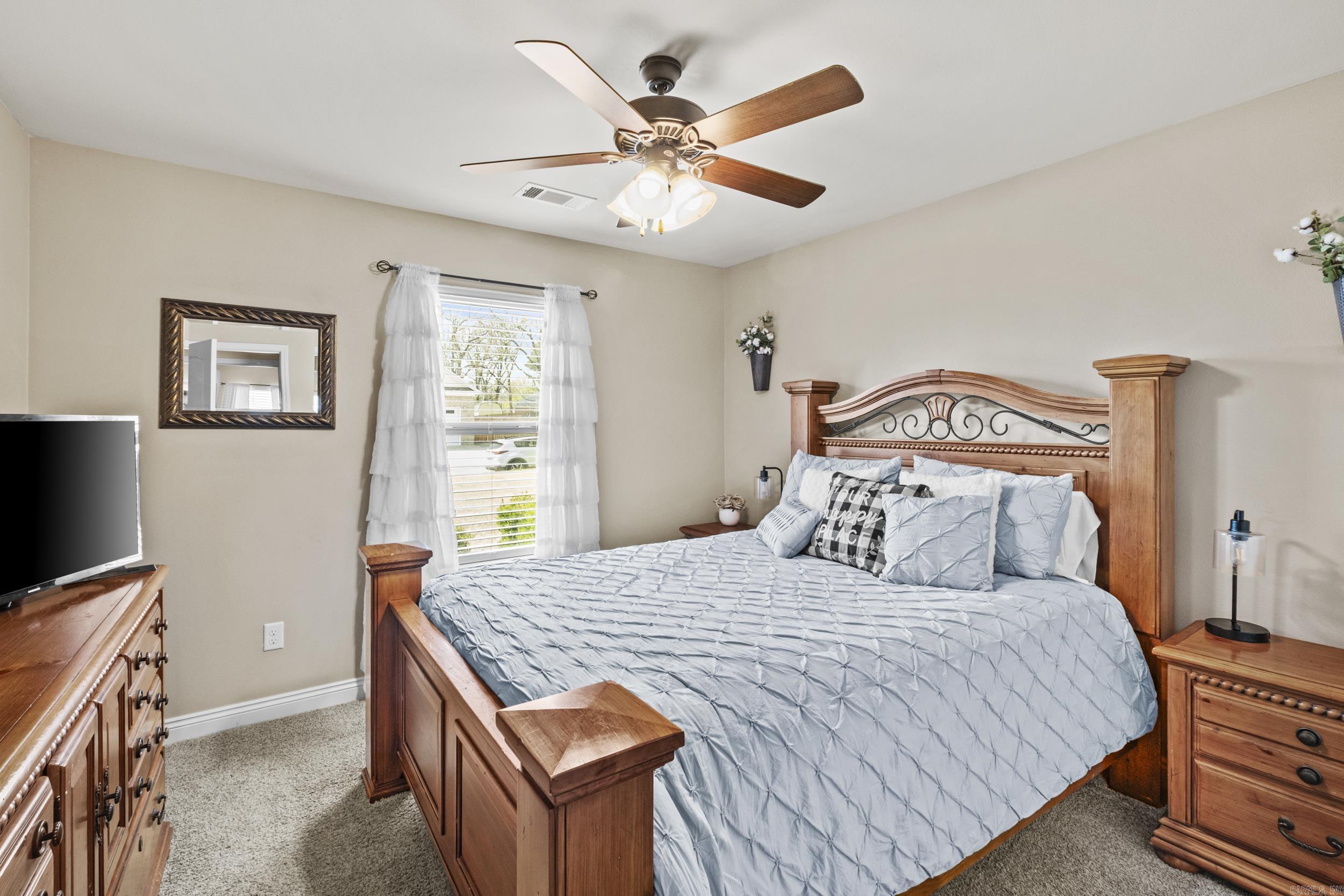 PIONEER SPRINGS - Residential