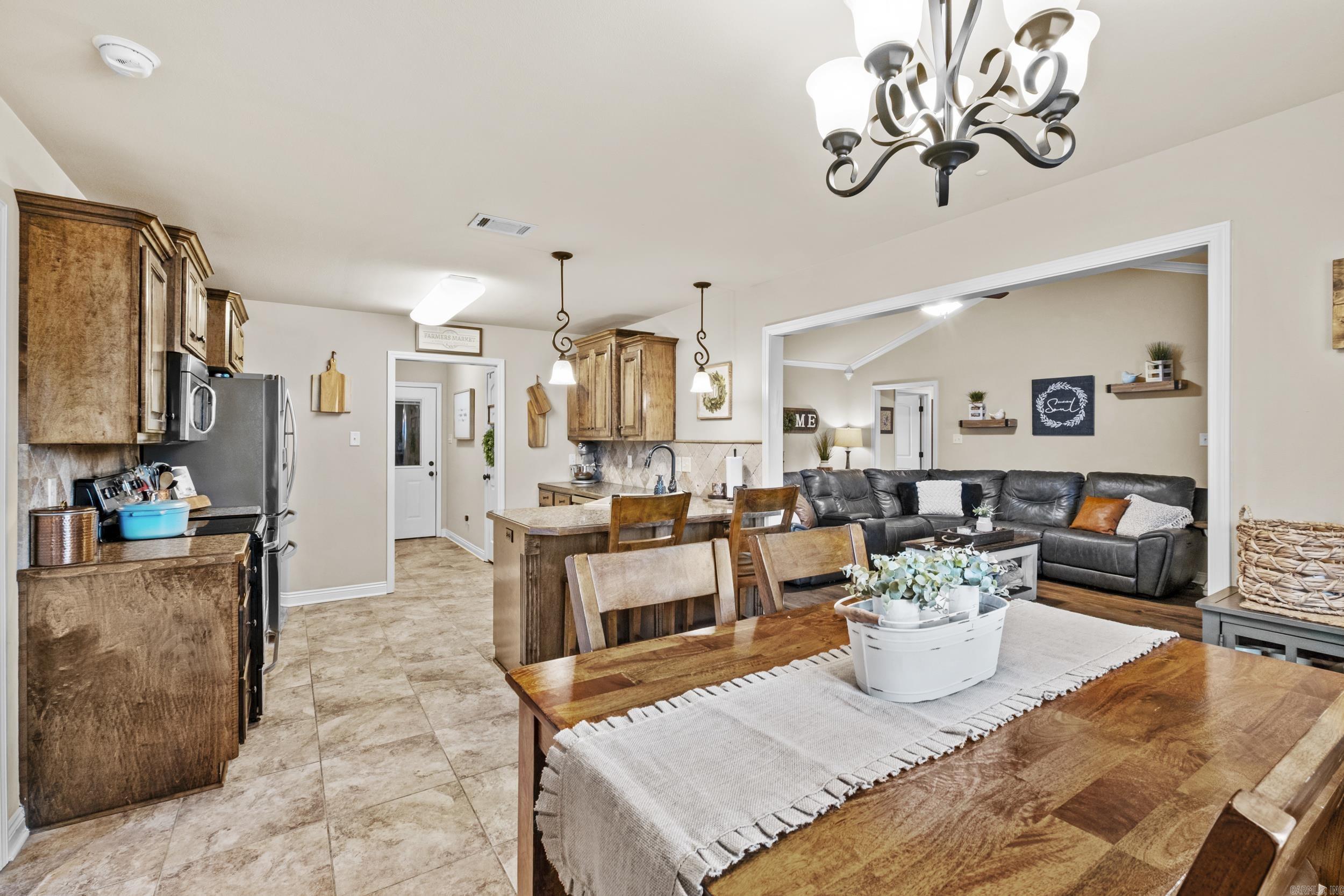 PIONEER SPRINGS - Residential