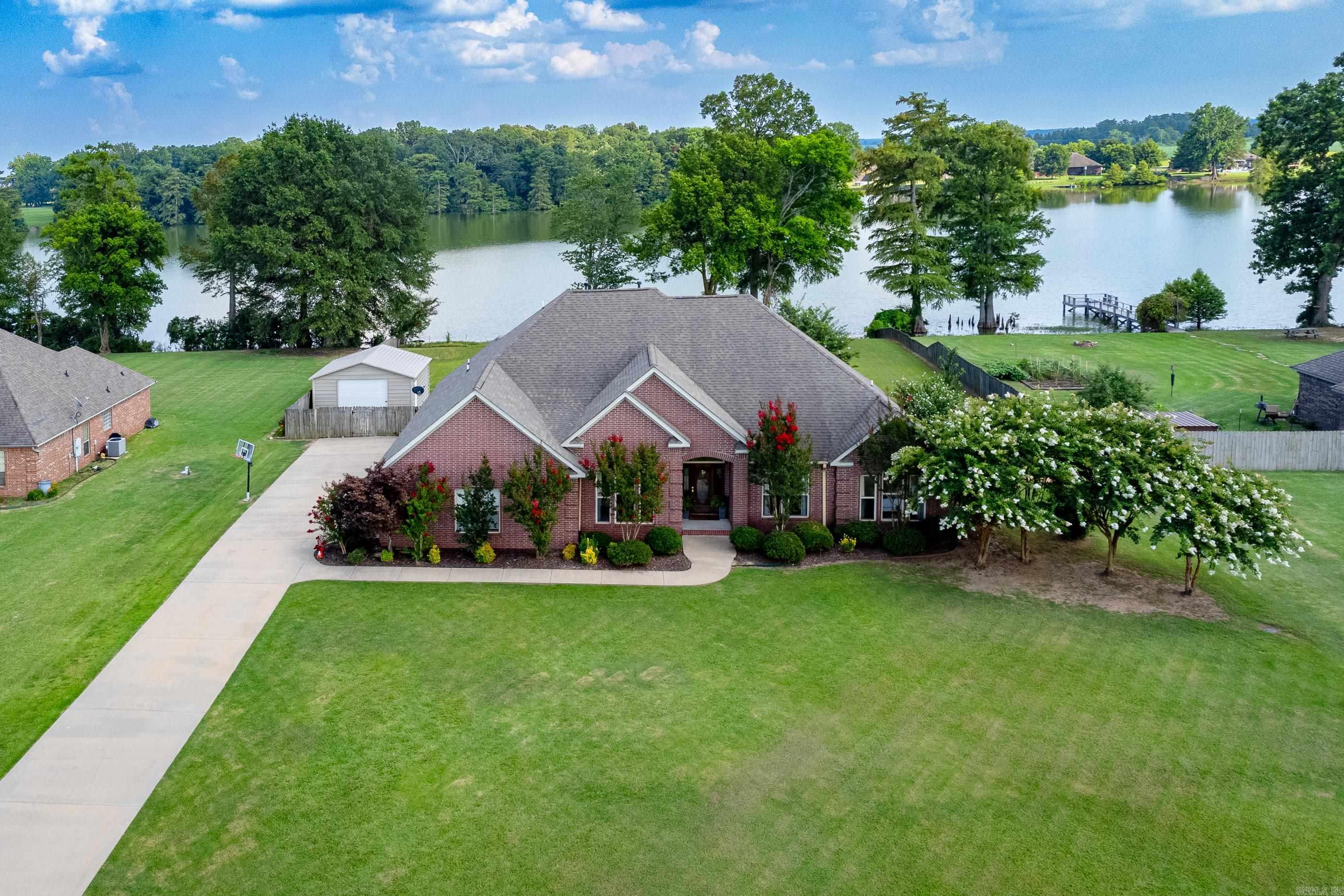 MOUND LAKE ADDITION - Residential