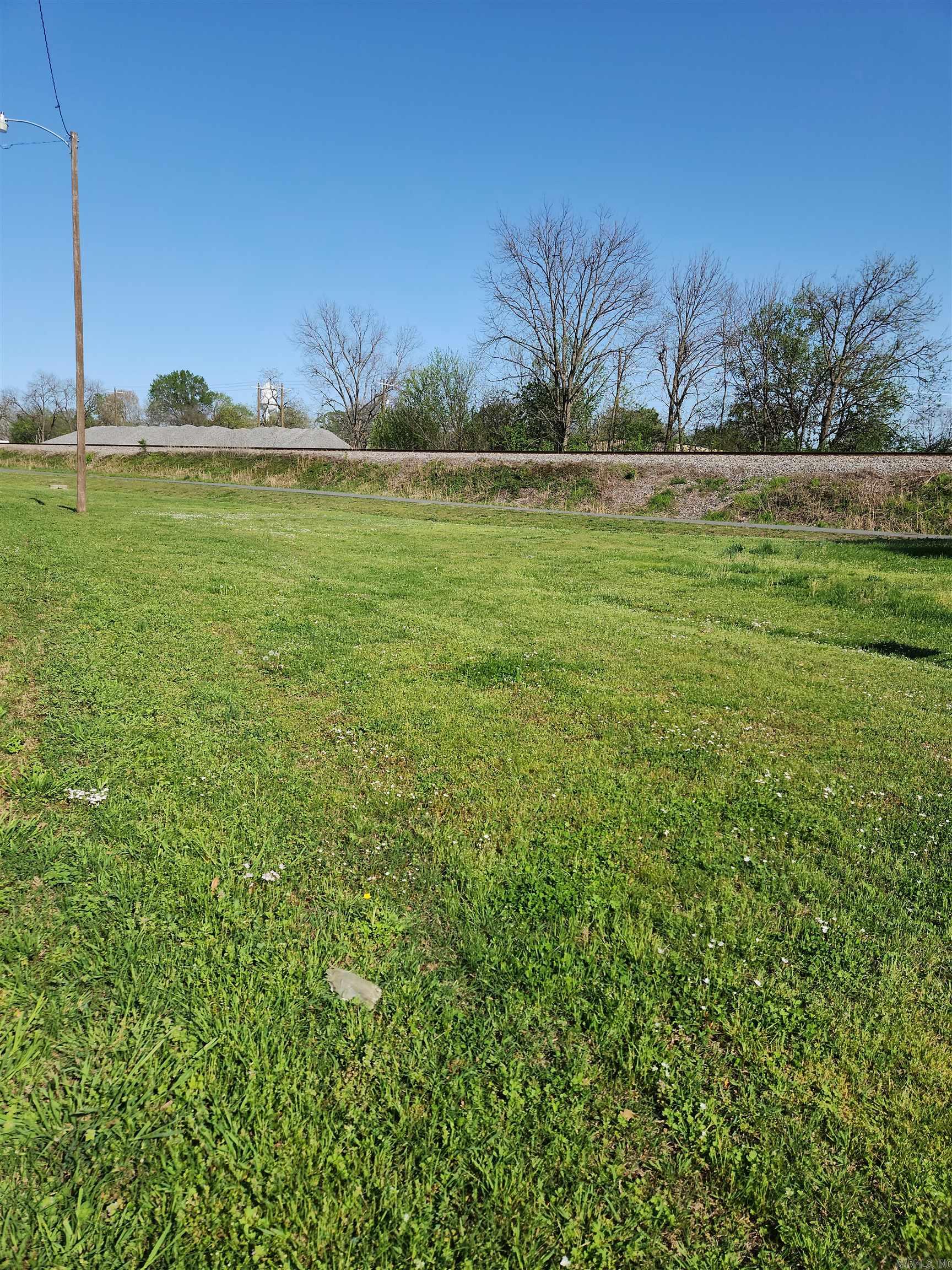 Looking for a C2 Zone for your business? Beebe, lots of traffic flow. Use your imagination or seller has a business layout. Owner financing possible. See Agents remarks