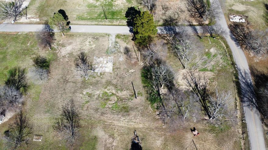 We are pleased to offer lots for sale just east of the Cache River in the Beedeville community. Finding a level lot in Jackson County, Arkansas, is a rare opportunity—especially already prepped with access to city water, electricity, and city sewer.  While these lots are located within the town of Beedeville, they have minimal restrictions. This "blank canvas" is situated in the heart of waterfowl country, with ample public hunting grounds just a short drive away. It is a prime location for anyone looking to build a new hunting camp, fishing cabin, dream home, or investment property.  *Broker Owned Property*