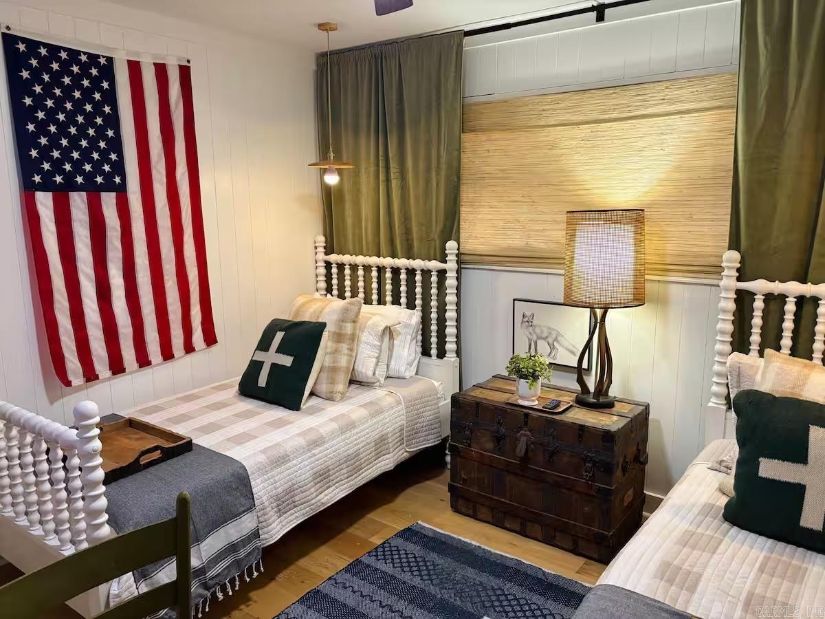 LAKEWOOD - Residential