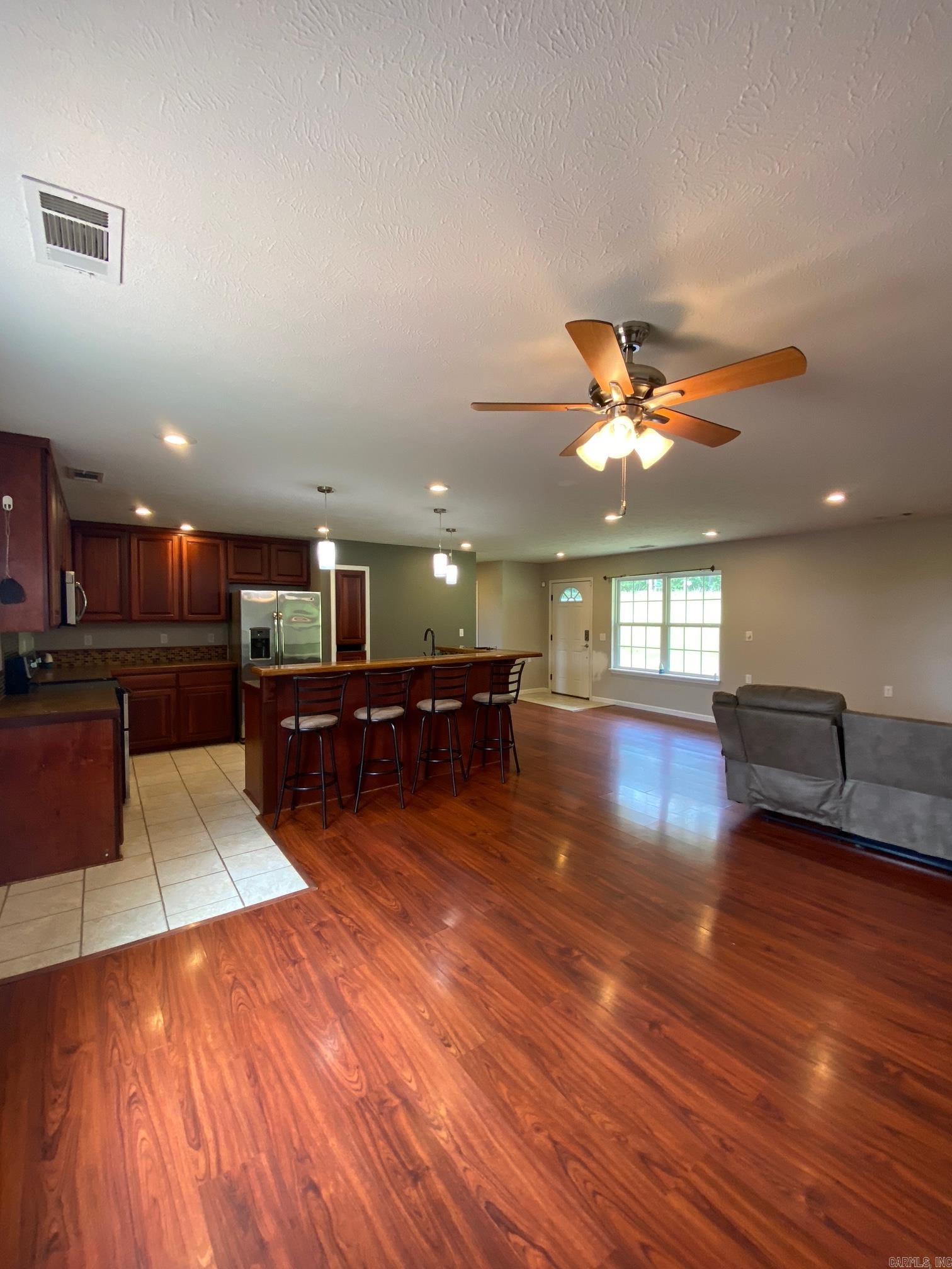 SUN RISE RIDGE - Residential