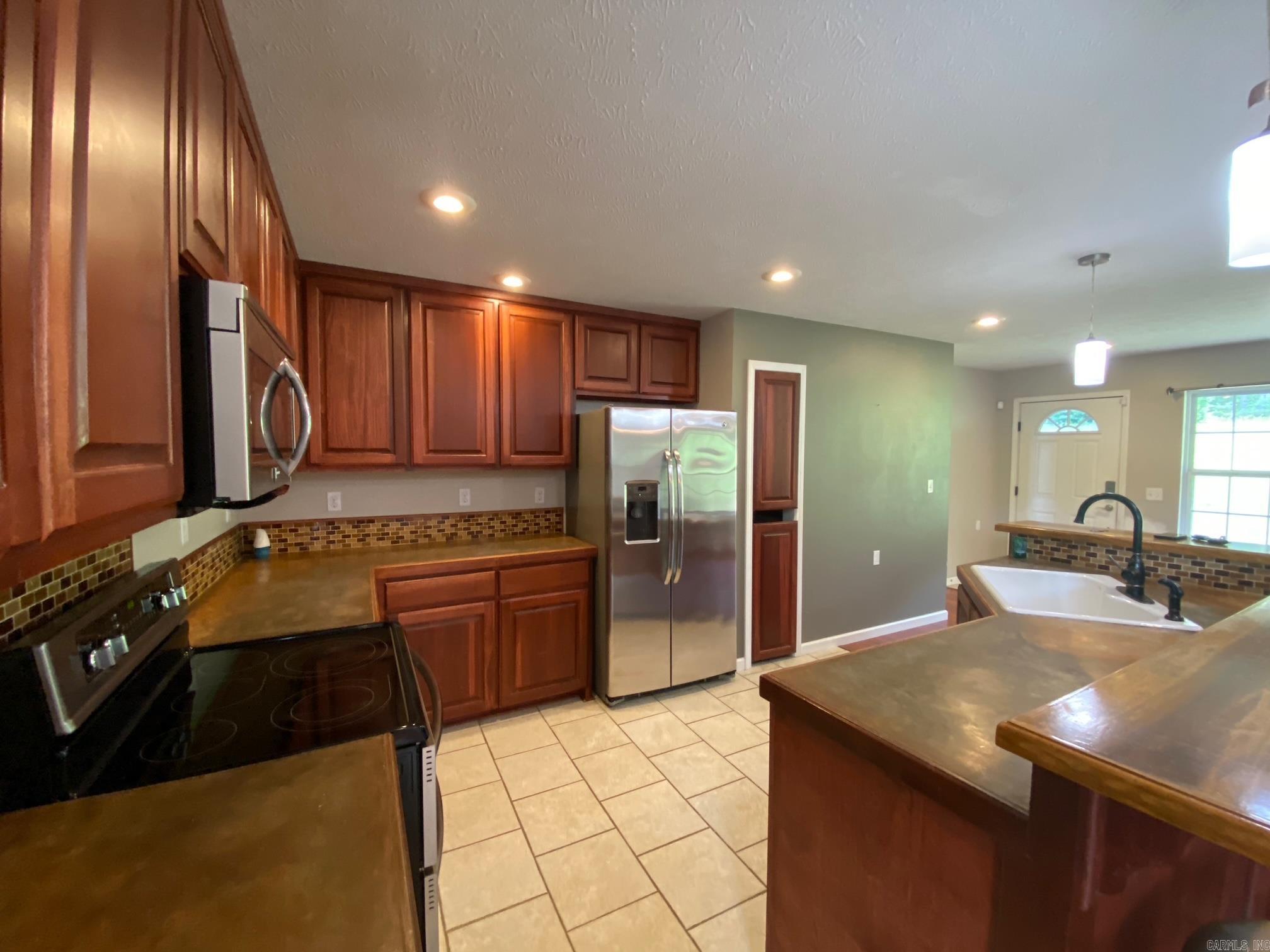 SUN RISE RIDGE - Residential