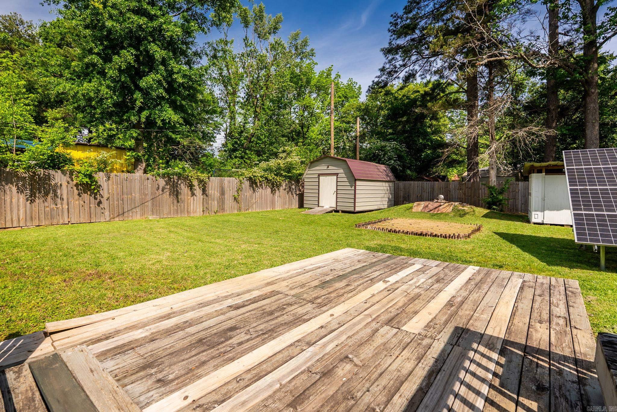BRADENS ADDN TO JACK - Residential