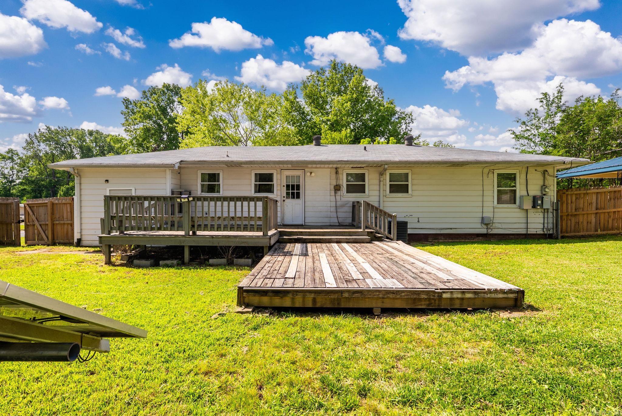 BRADENS ADDN TO JACK - Residential