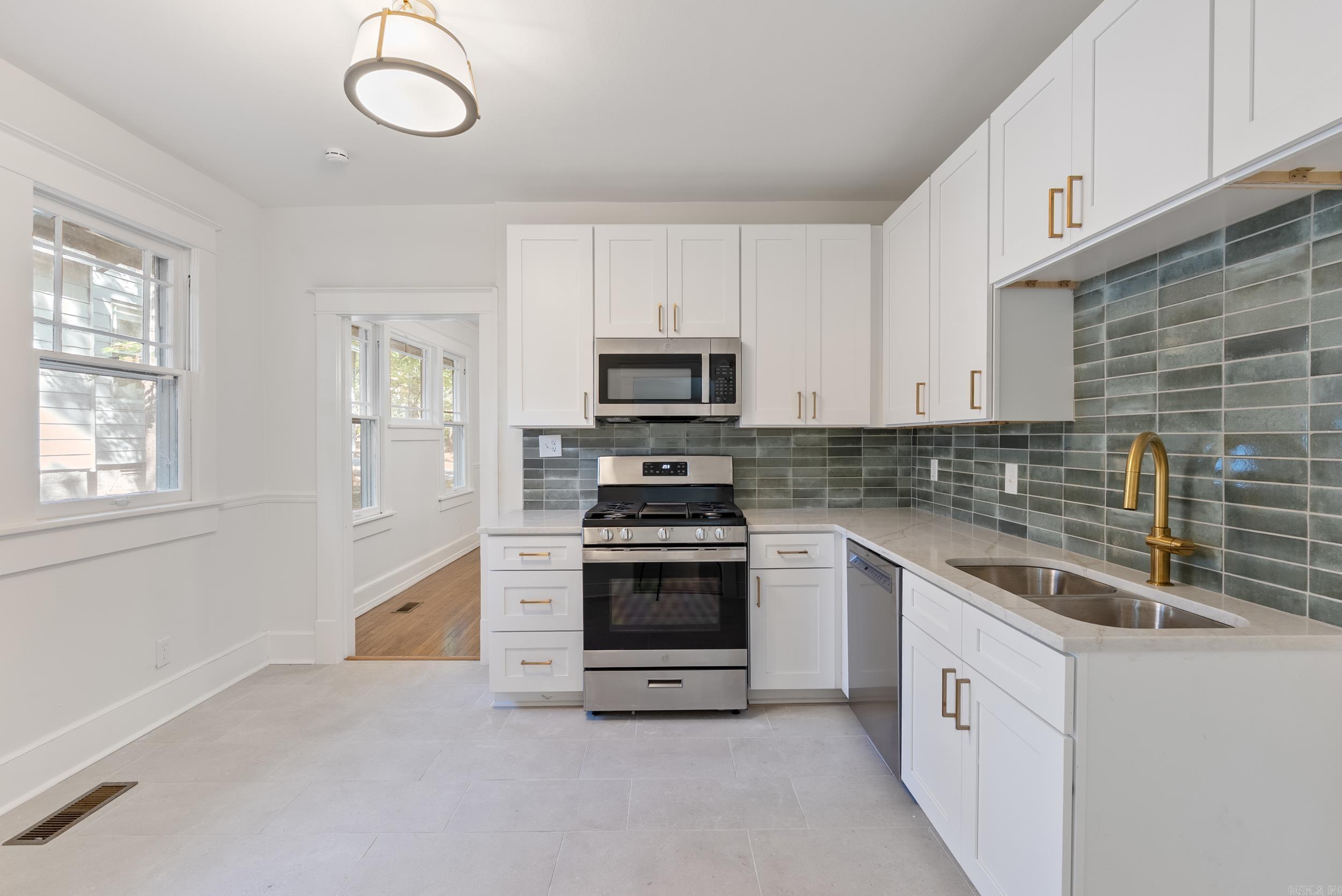 GLENDALE - Residential