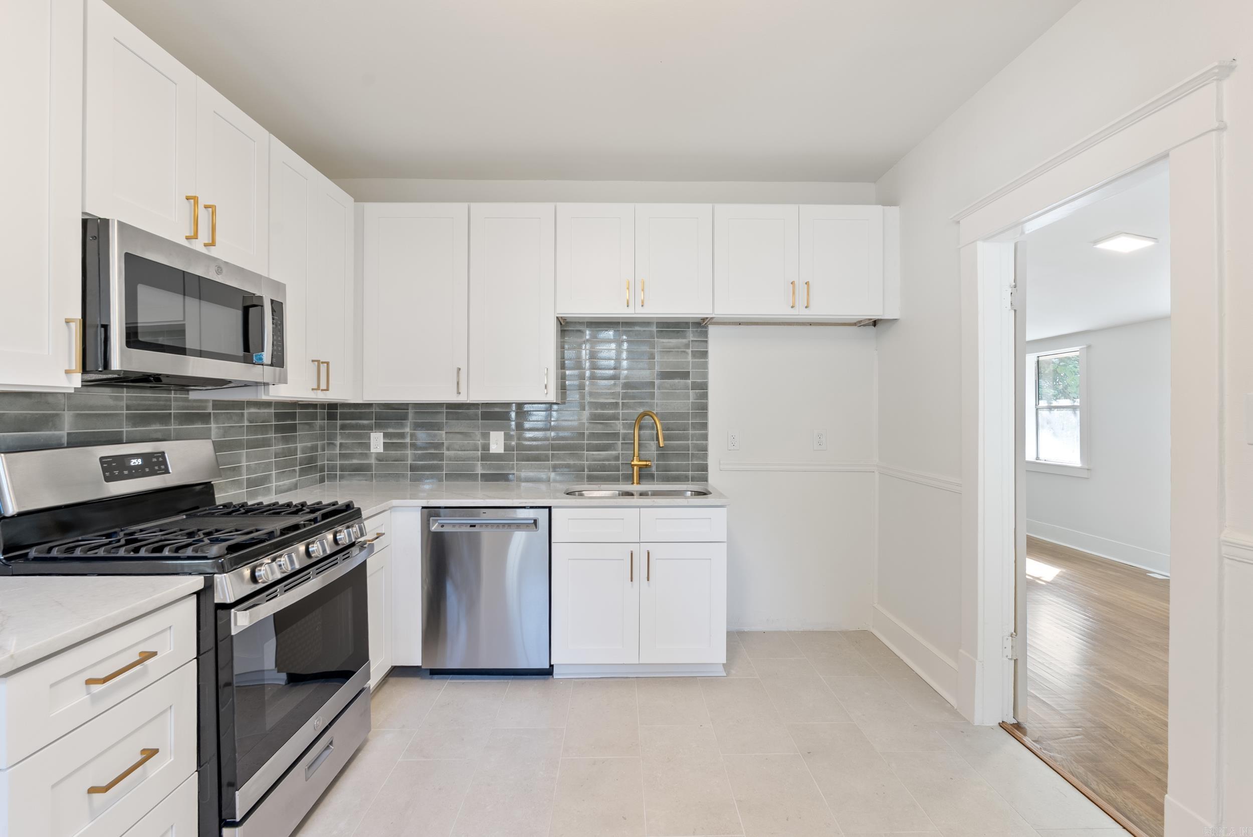 GLENDALE - Residential