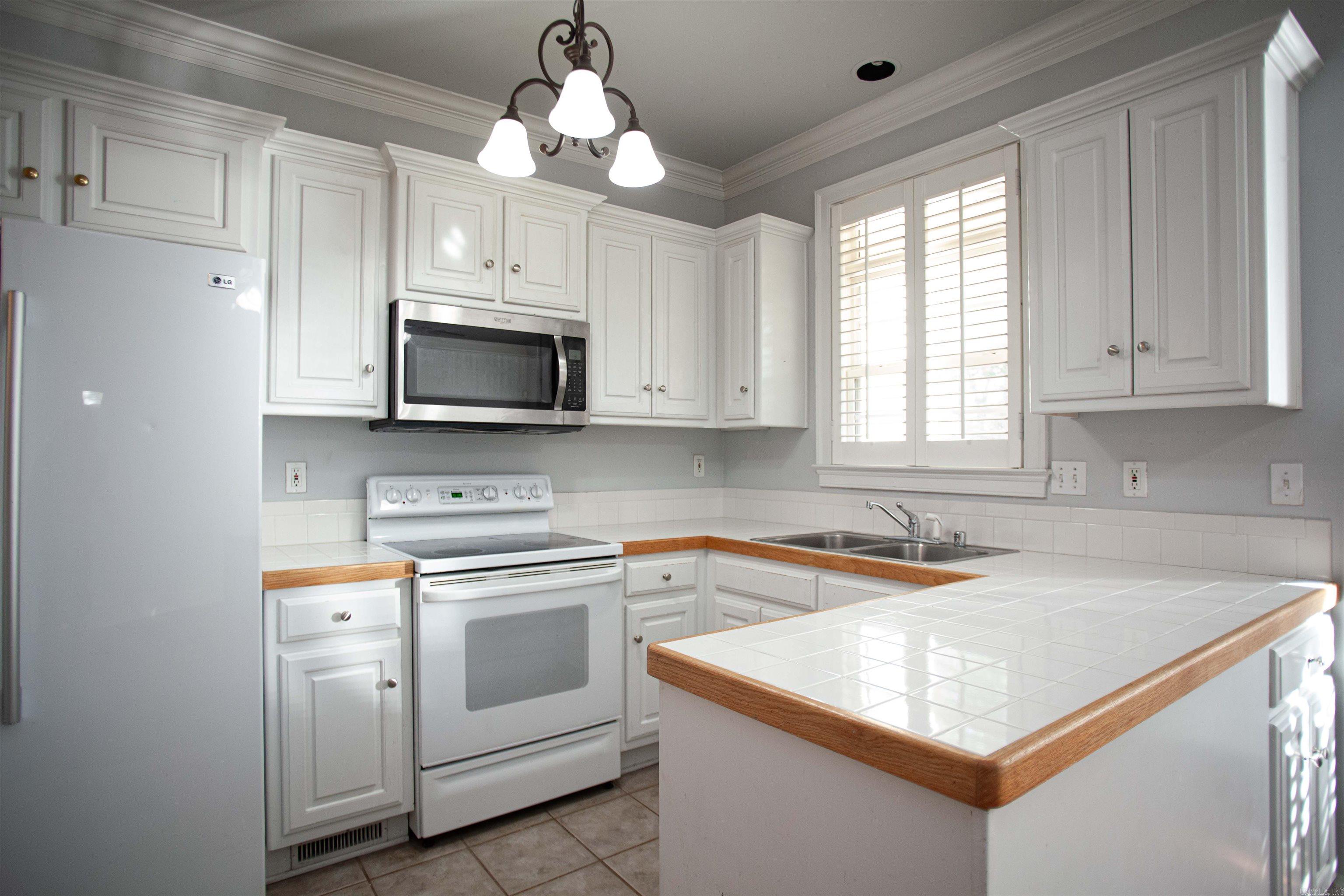 Marvin Gardens - Residential Lease