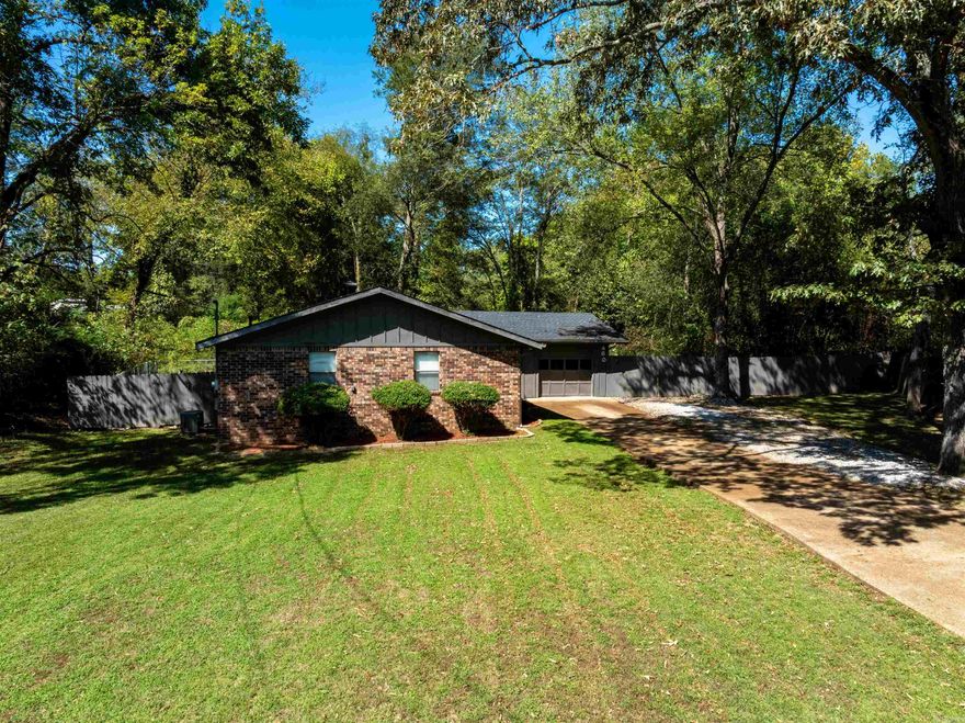 Charming 2-Bedroom Home in the Heart of Batesville – Affordable & Move-In Ready!  Welcome to 480 Hawkins Street, a cozy and affordable 2-bedroom, 1-bath home with a detached 1-car garage, located in a quiet neighborhood just minutes from downtown Batesville, Arkansas. Whether you're a first-time homebuyer, an investor, or looking to downsize, this well-maintained property is a perfect fit!  Inside, you'll find two spacious bedrooms, a full bathroom with a tub/shower combo, and a functional kitchen with generous cabinet space—ideal for daily living or rental potential. The low-maintenance yard offers room to relax without the hassle of major upkeep, while the detached garage provides secure off-street parking or extra storage space.  Situated in a convenient location close to schools, shopping, and dining, 480 Hawkins Street combines small-town charm with practical living. Don’t miss this great opportunity to own a move-in-ready home at an affordable price point!