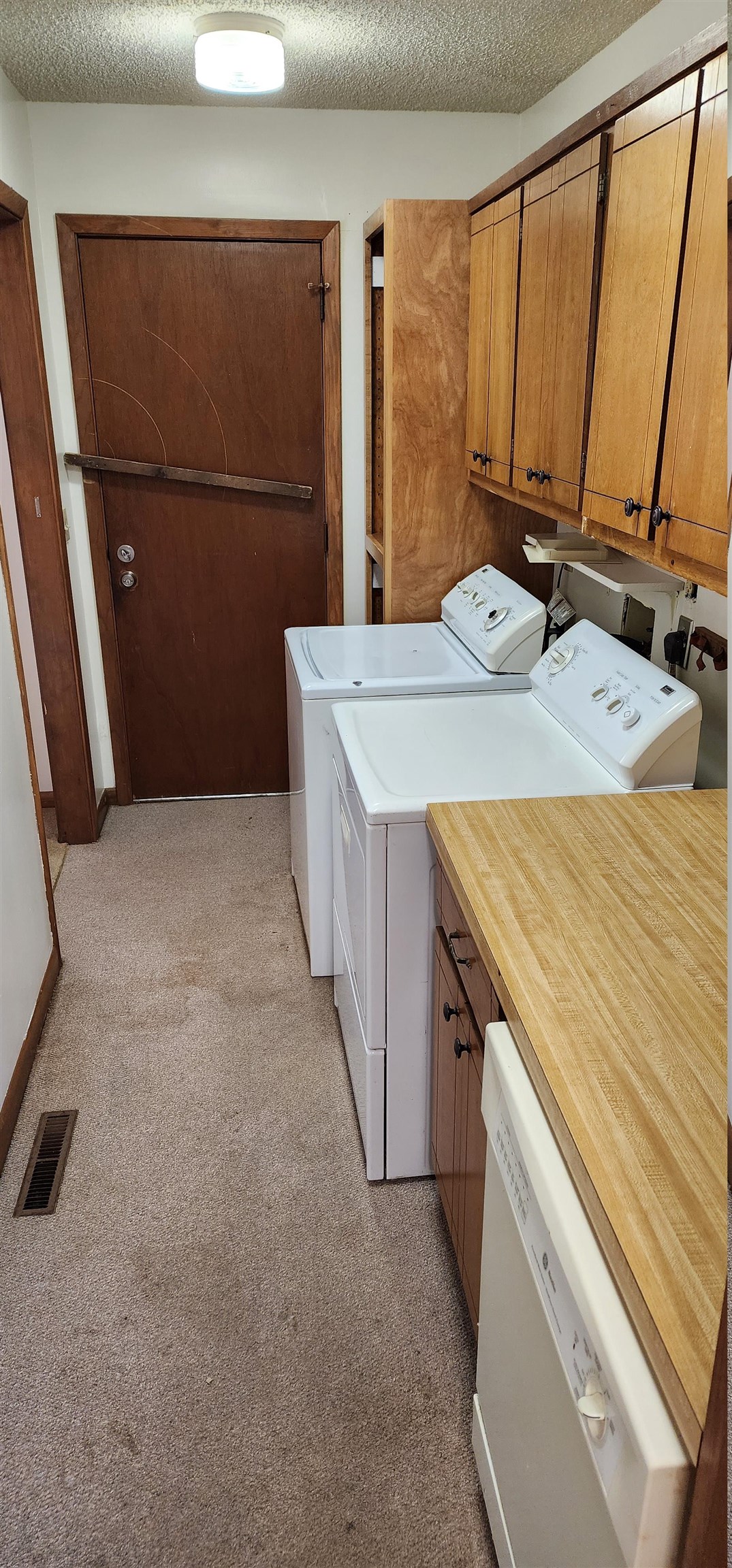 Crow 2nd - Residential Lease