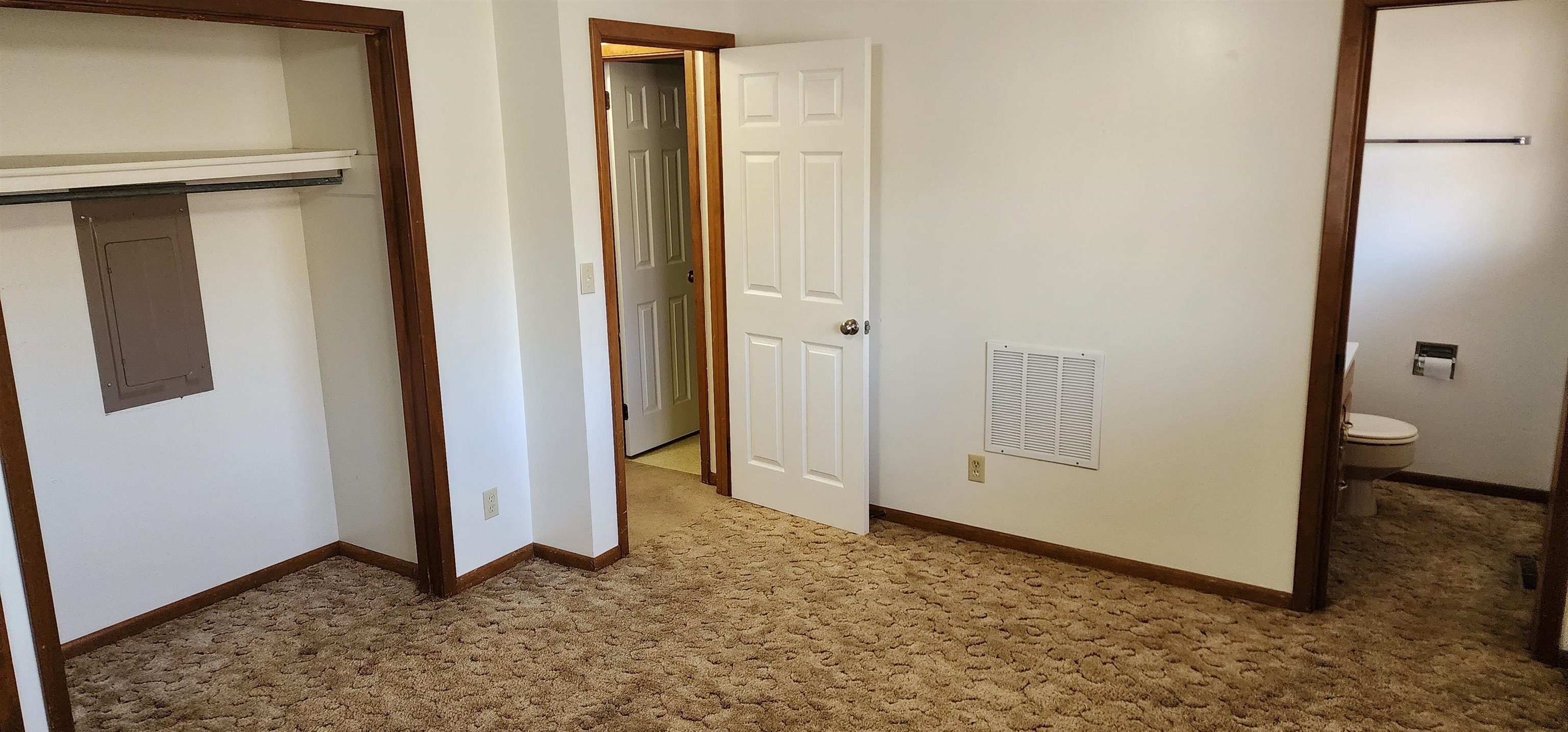 Crow 2nd - Residential Lease