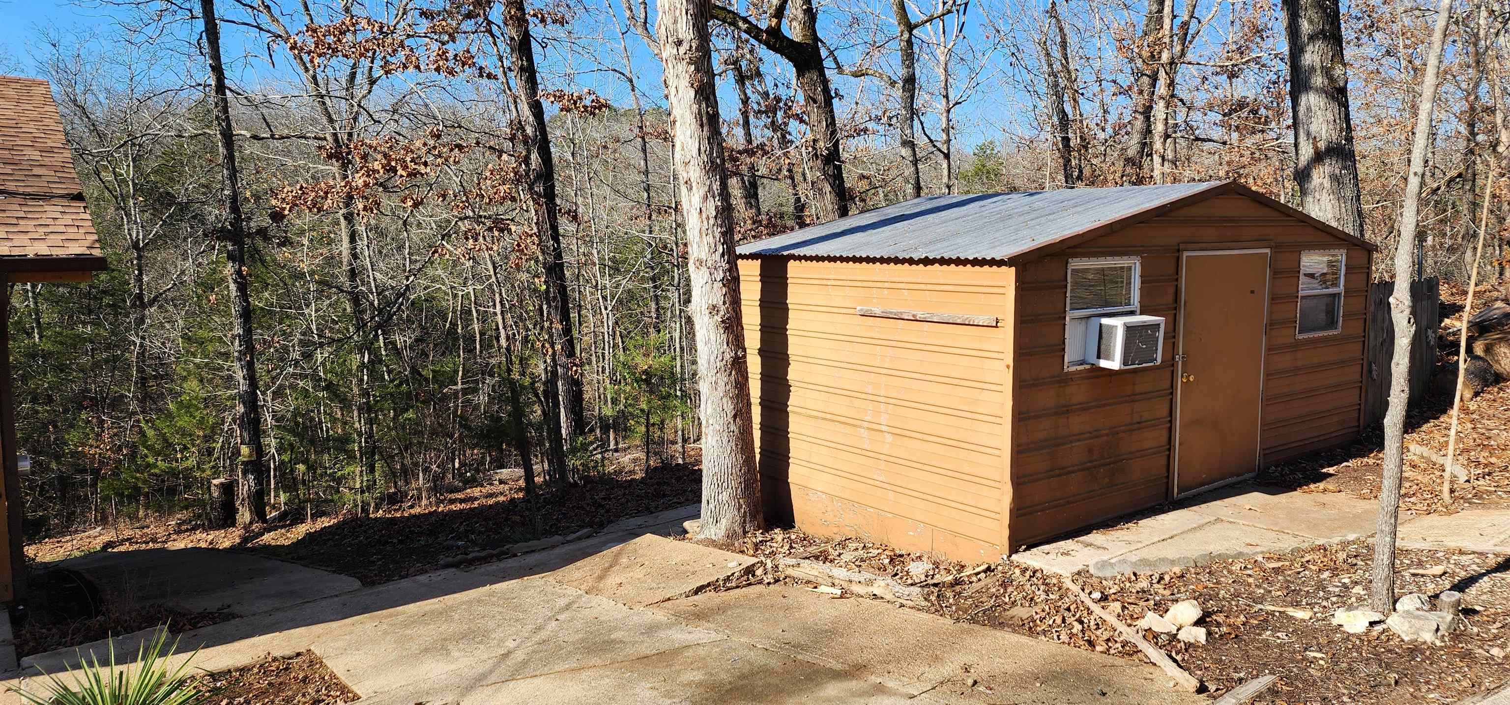 Crow 2nd - Residential Lease