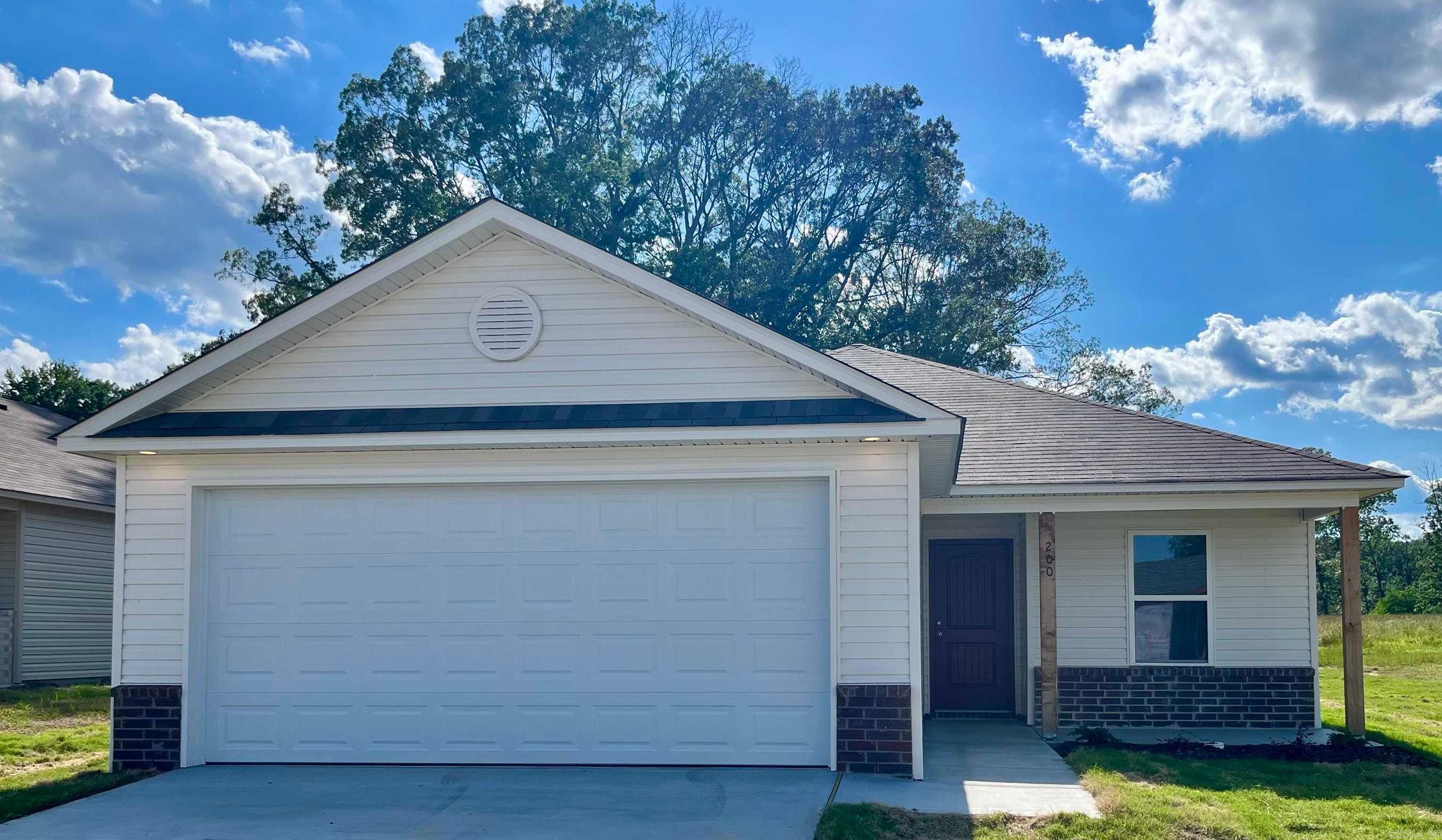 STAGECOACH MEADOWS - Residential