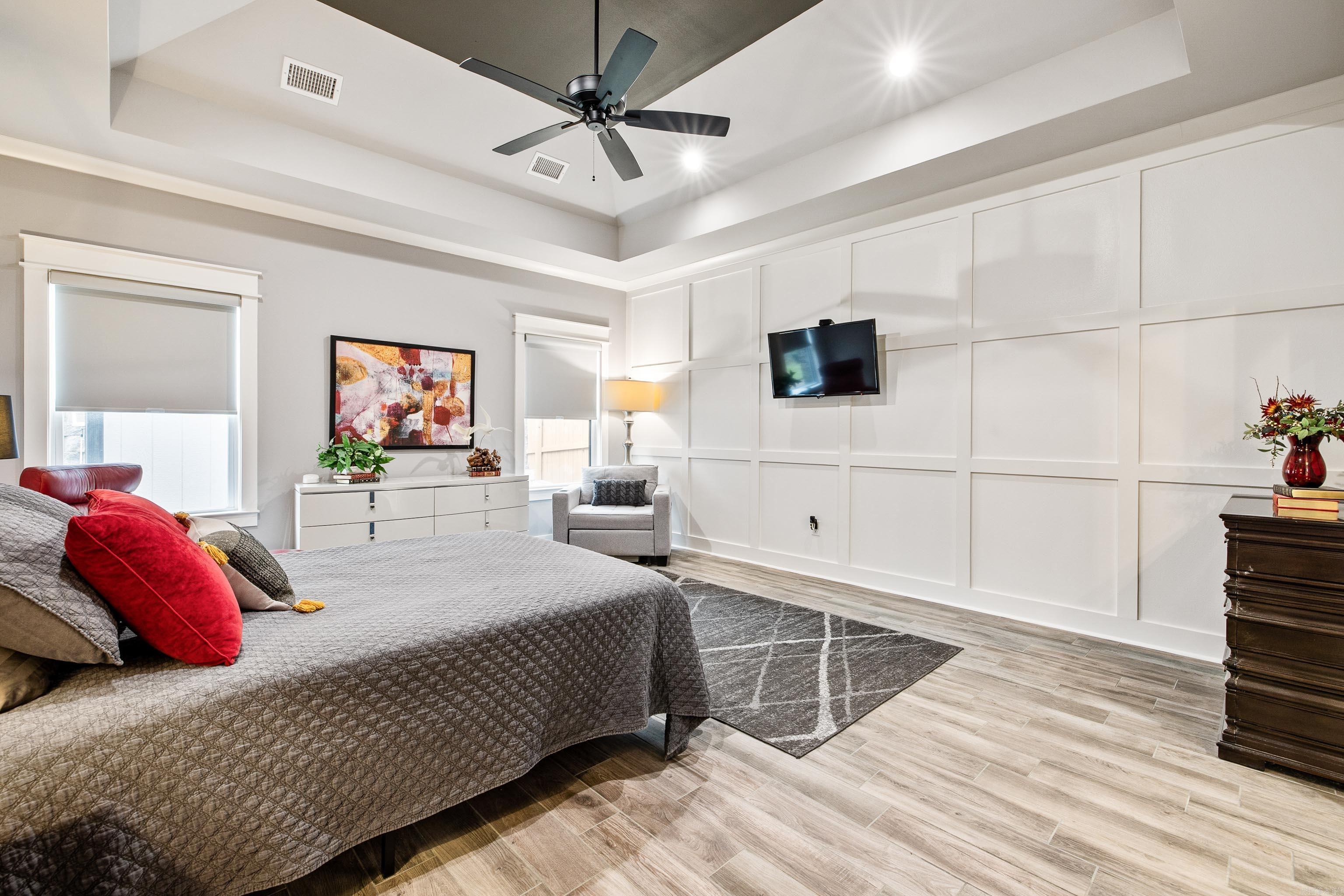 HURRICANE GARDENS - Residential