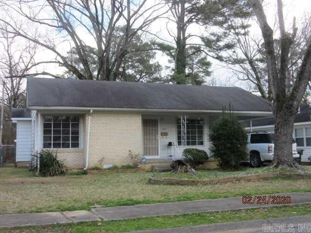 Tenant occupied, 24-hour notice required for showings. No SPD due to the owner never living in the property. Lease in place. Monday-Friday showings only. Any offer needs to have the following verbiage included "buyer is aware there is a lease in place and agree to the lease terms".