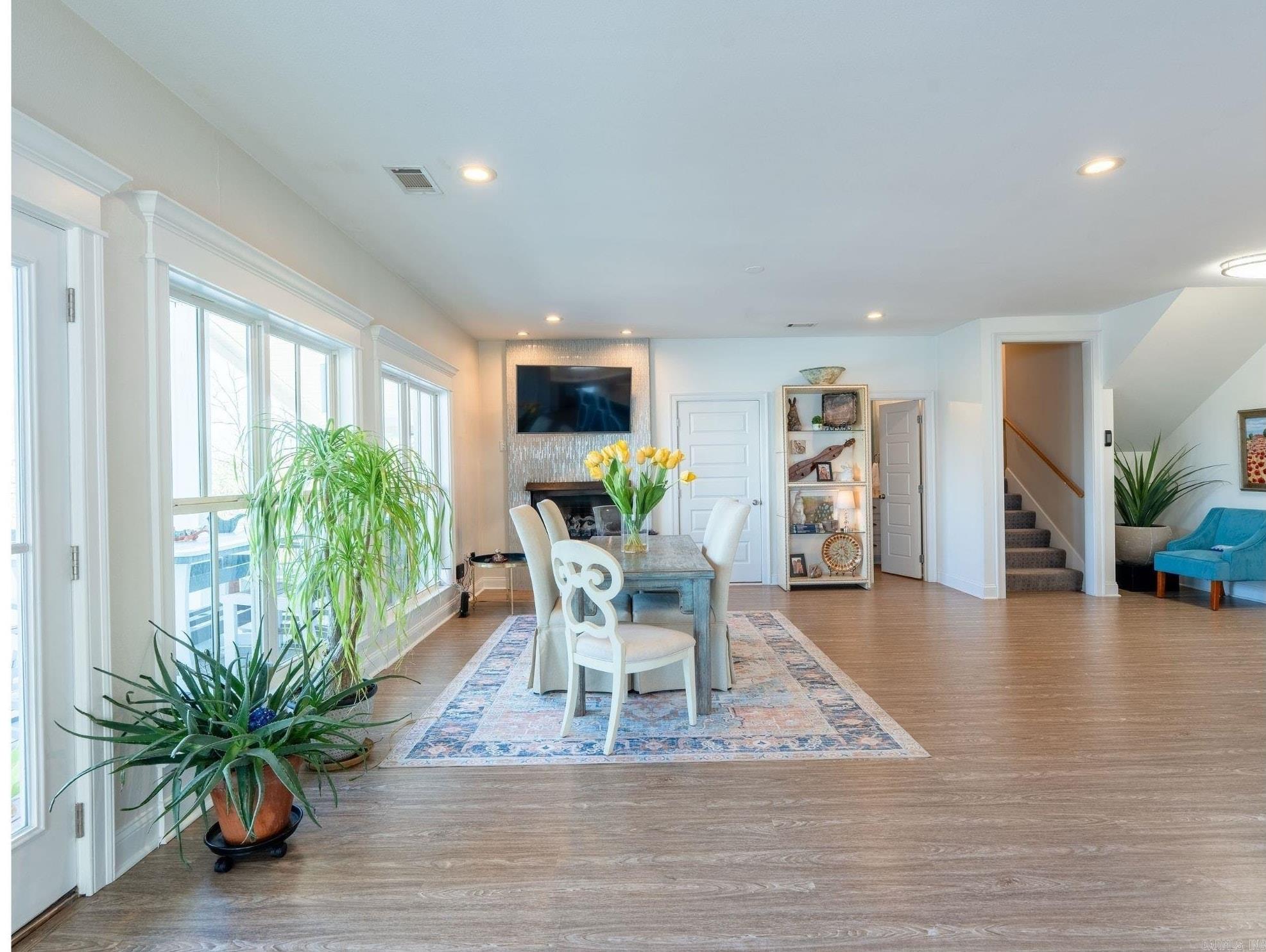 EI: TROY NUNIS - Residential