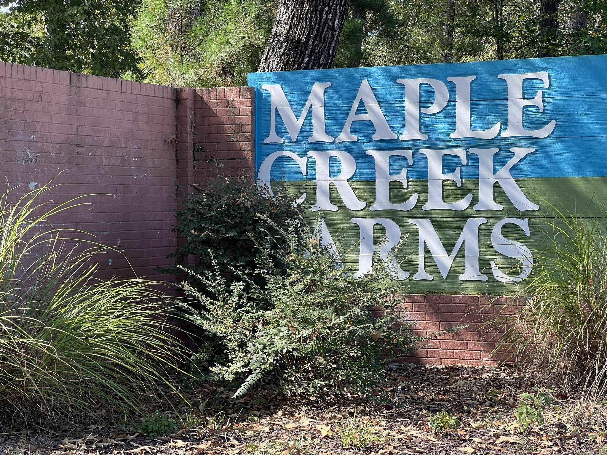 MAPLE CREEK FARMS - Residential