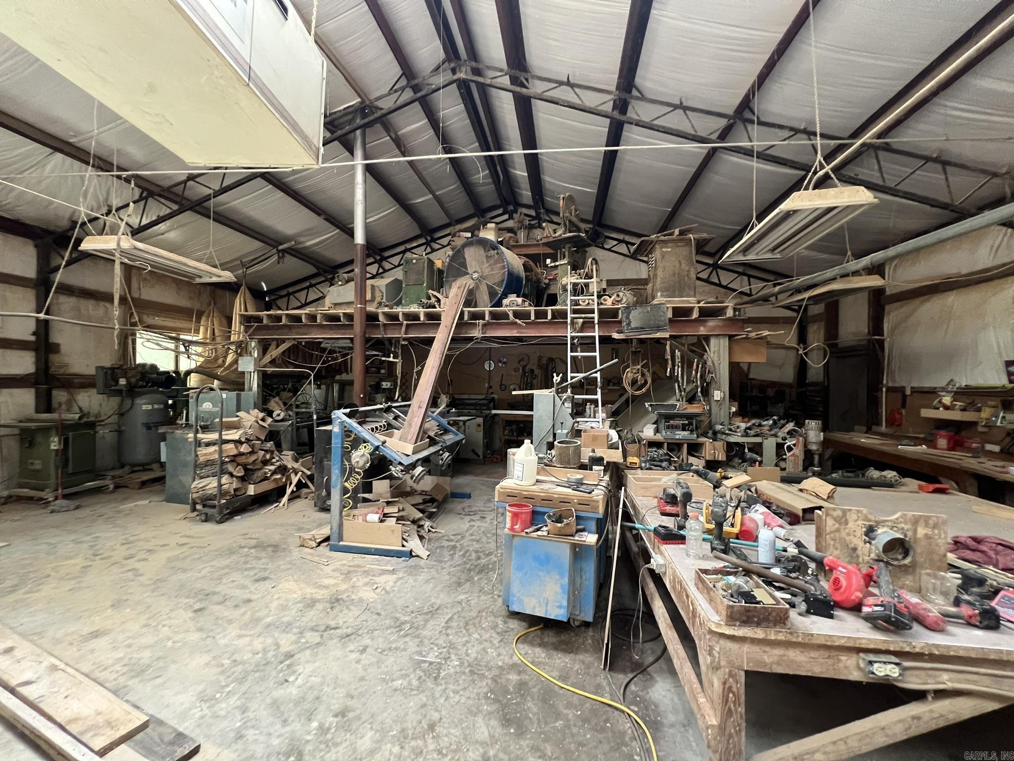 MAPLE CREEK FARMS - Residential