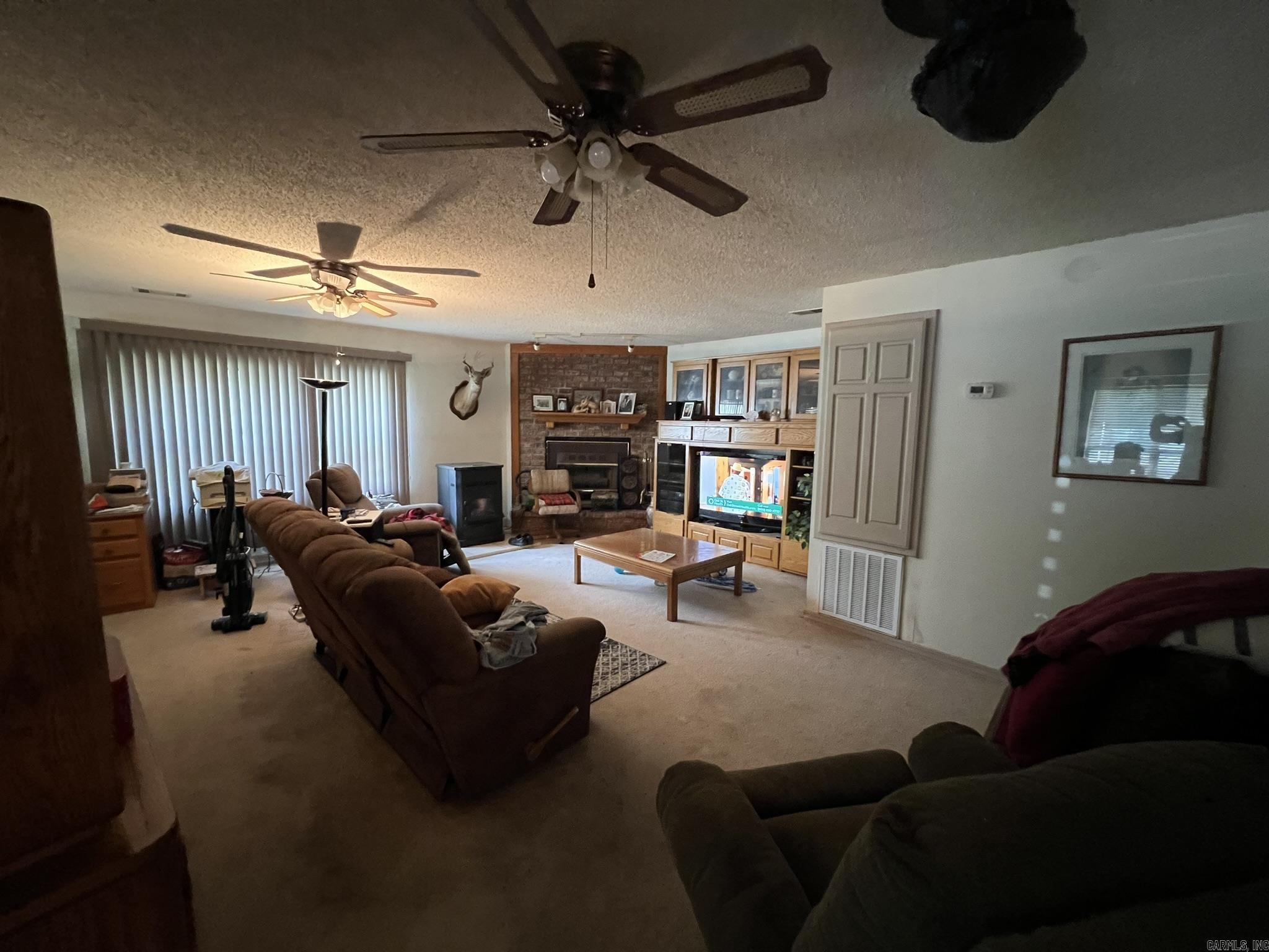 MAPLE CREEK FARMS - Residential