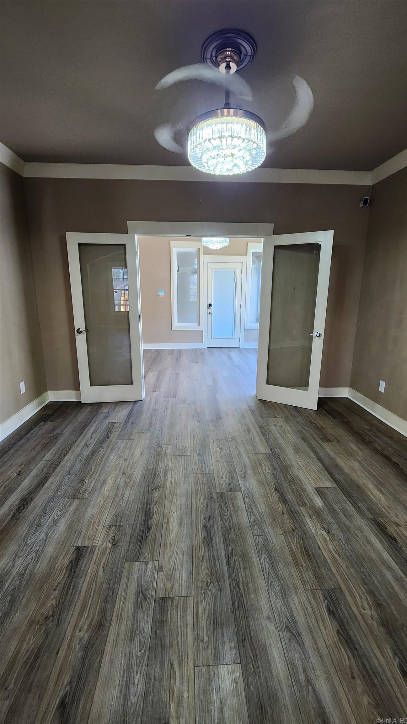 MIDTOWN BRYANT - Residential