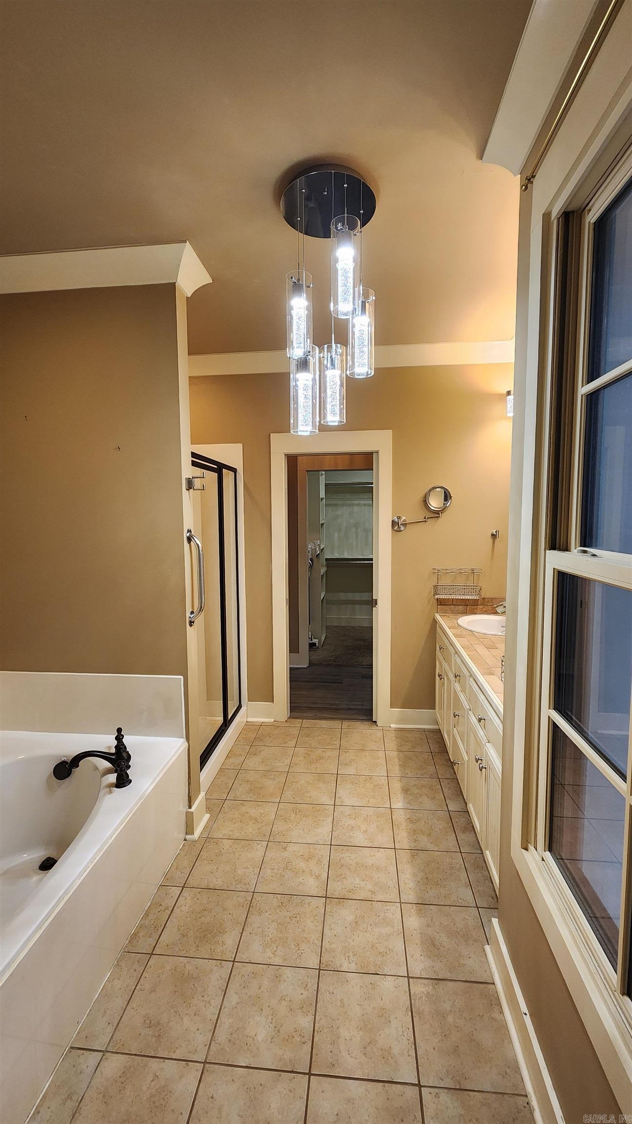 MIDTOWN BRYANT - Residential