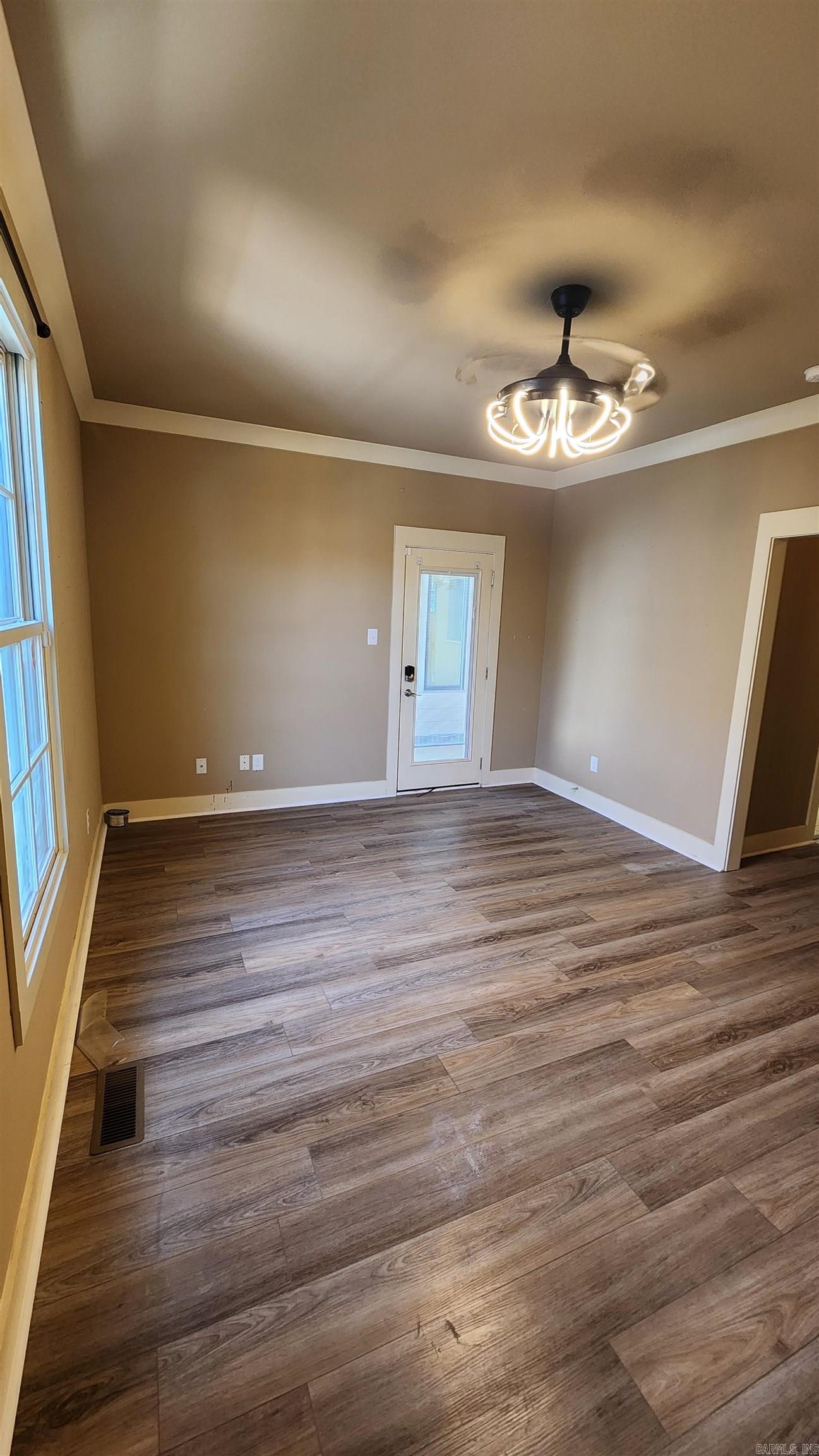 MIDTOWN BRYANT - Residential