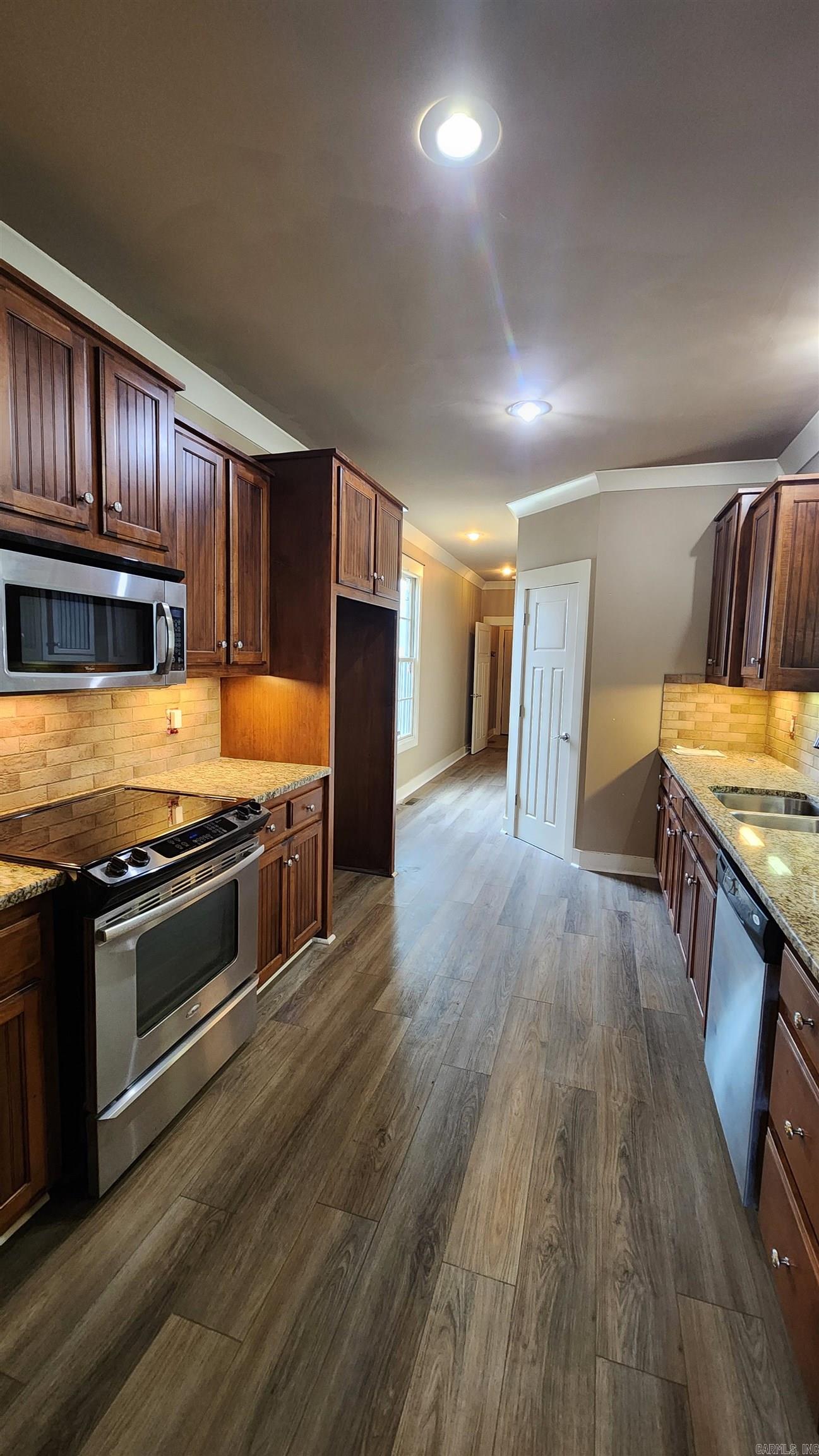 MIDTOWN BRYANT - Residential