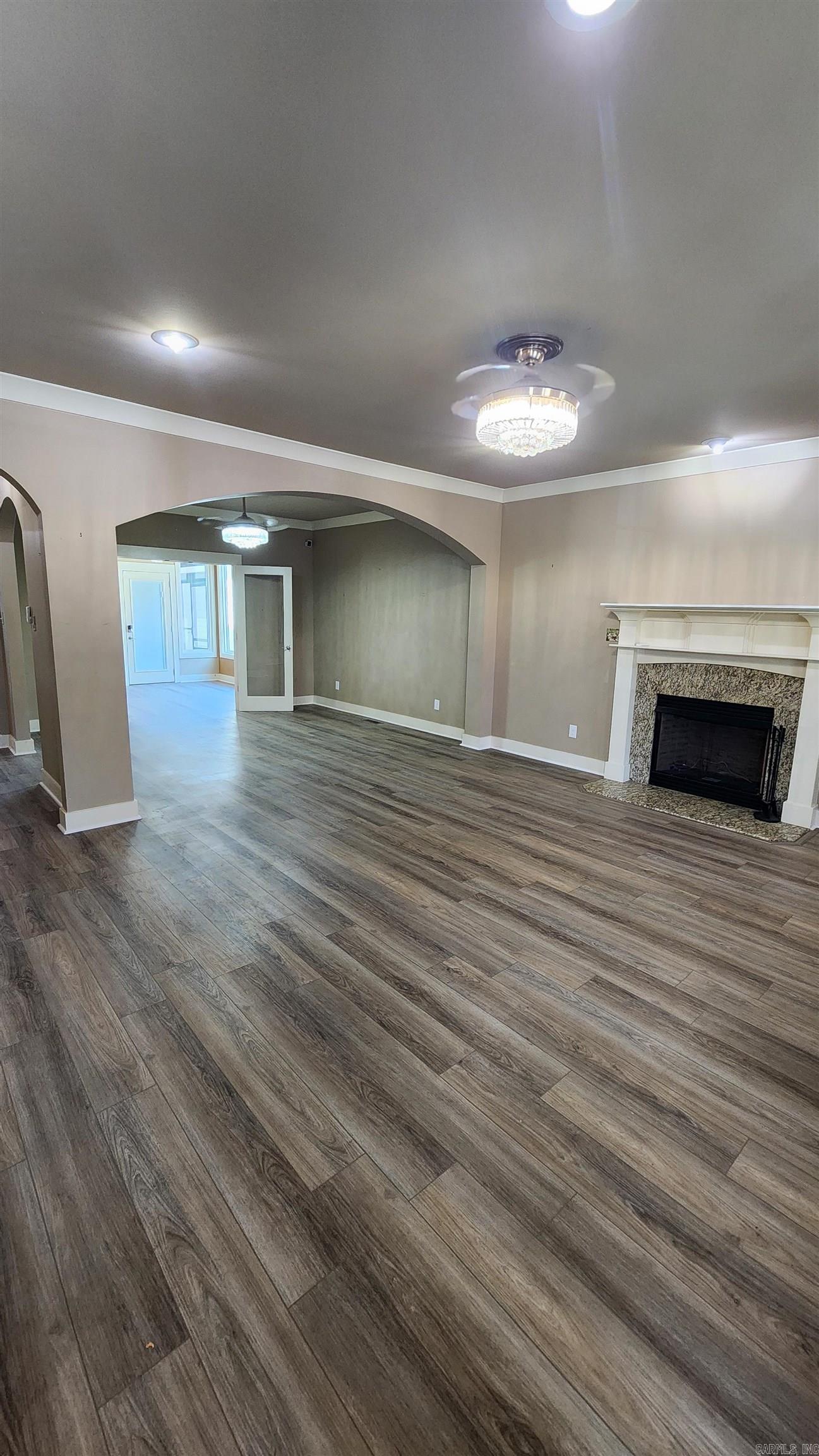 MIDTOWN BRYANT - Residential