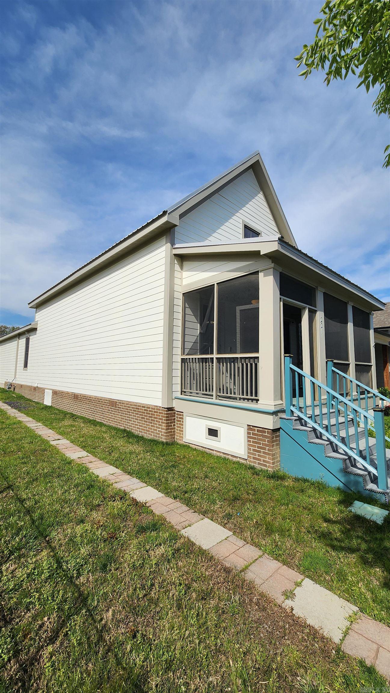 MIDTOWN BRYANT - Residential